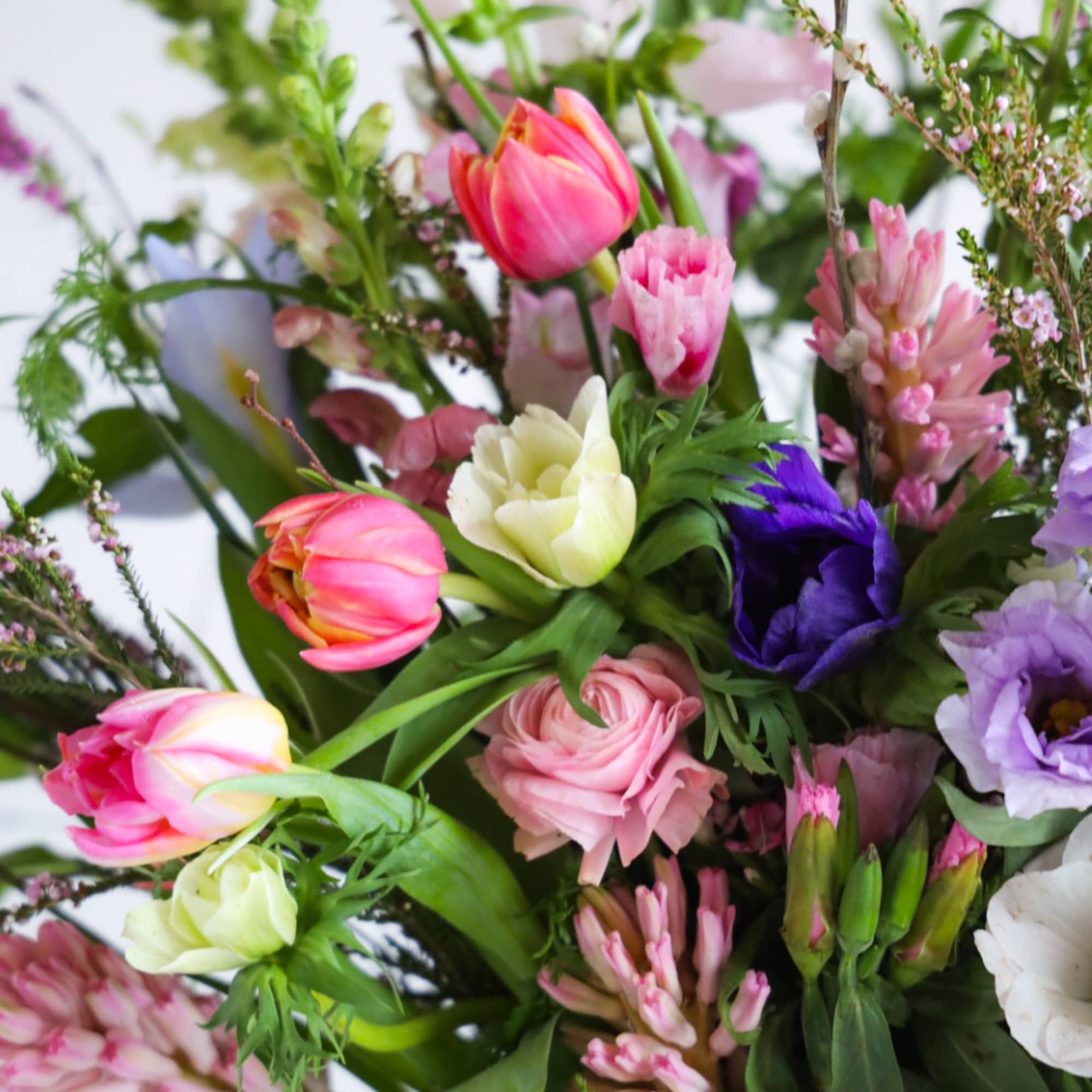 Floral poetry ode to Spring.
Embodying the unfurling Nature of the budding season.
Fragrant