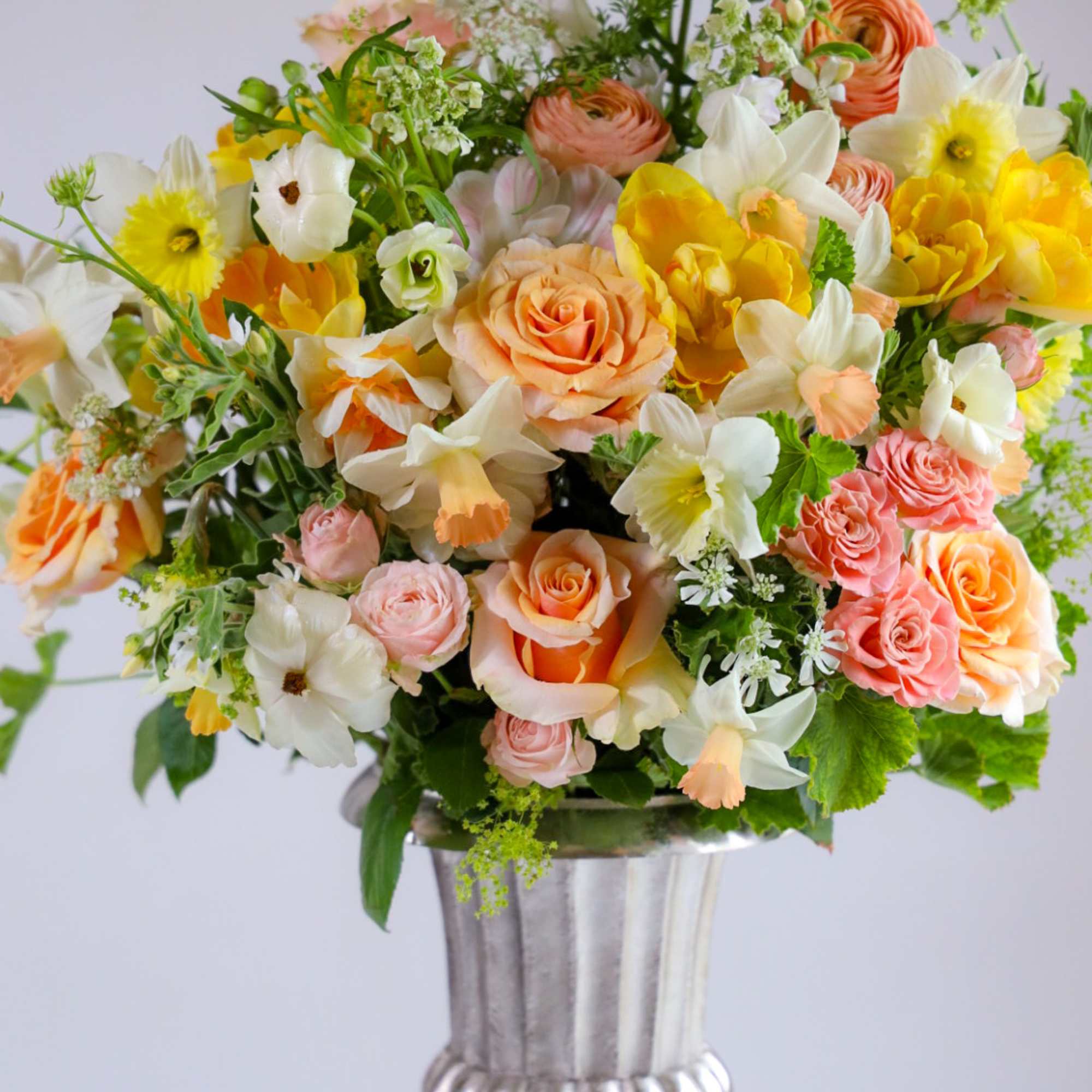 Meet The Golden Pavillion. 
With Spring reveling vibes, candlit patio star studded