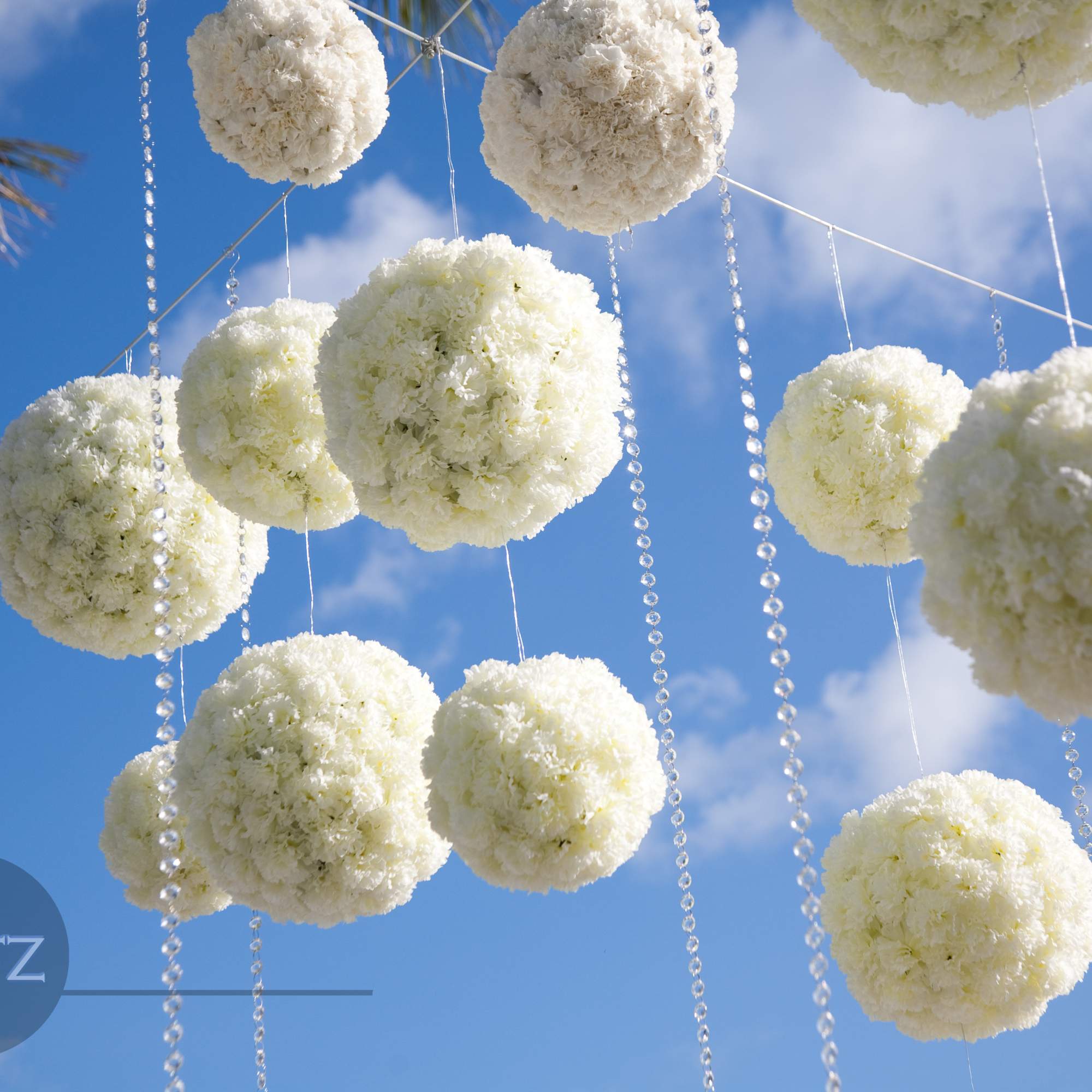 Arrangements for weddings, arches, centerpieces, bride's bouquet, salon's decor (price may change Arrangements for weddings, arches, centerpieces, bride's bouquet, salon's decor (price may change