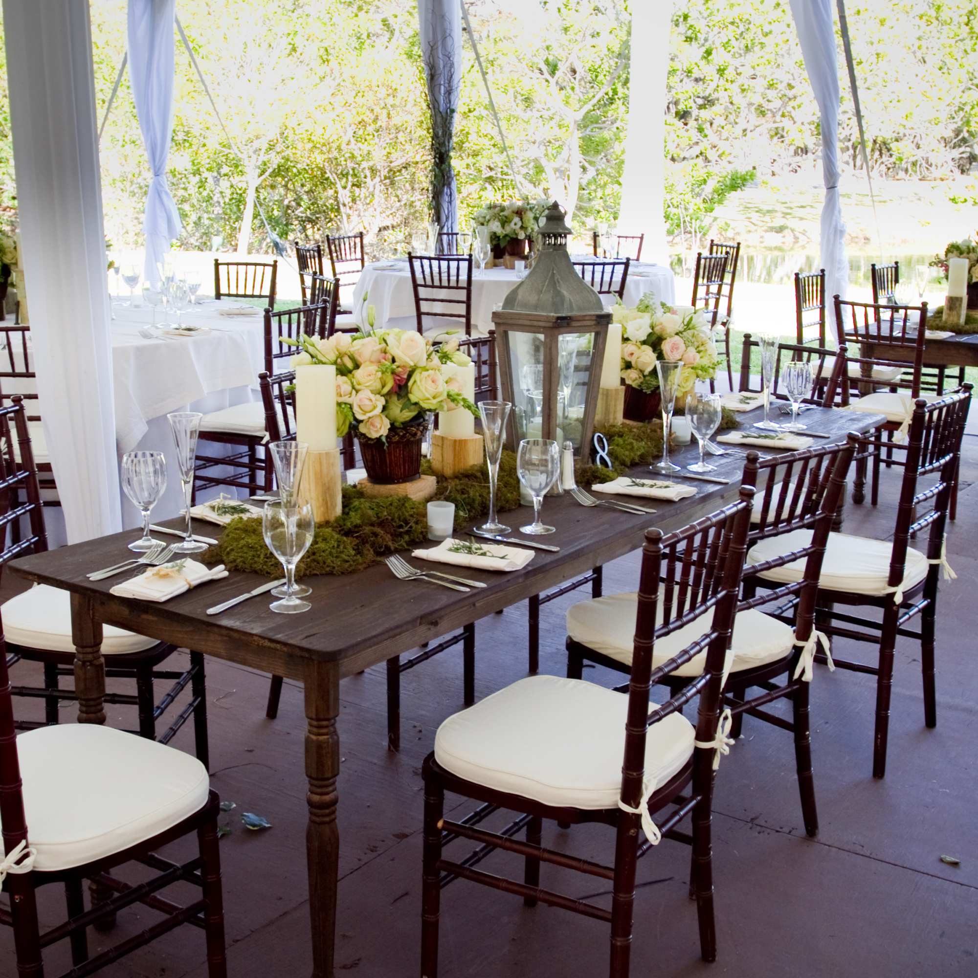 Arrangements for weddings, arches, centerpieces, bride's bouquet, salon's decor (price may change Arrangements for weddings, arches, centerpieces, bride's bouquet, salon's decor (price may change