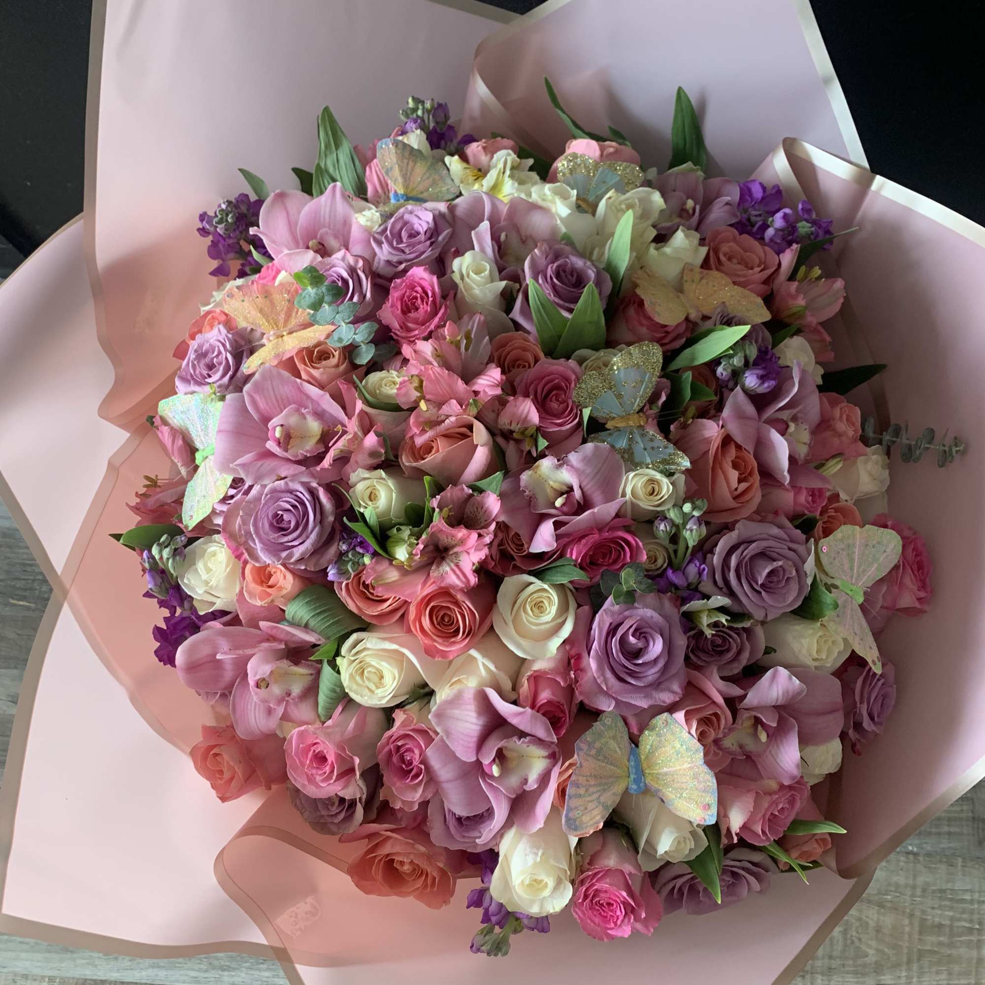 this wonderful pastel color flower bouquet will make your love one happy
