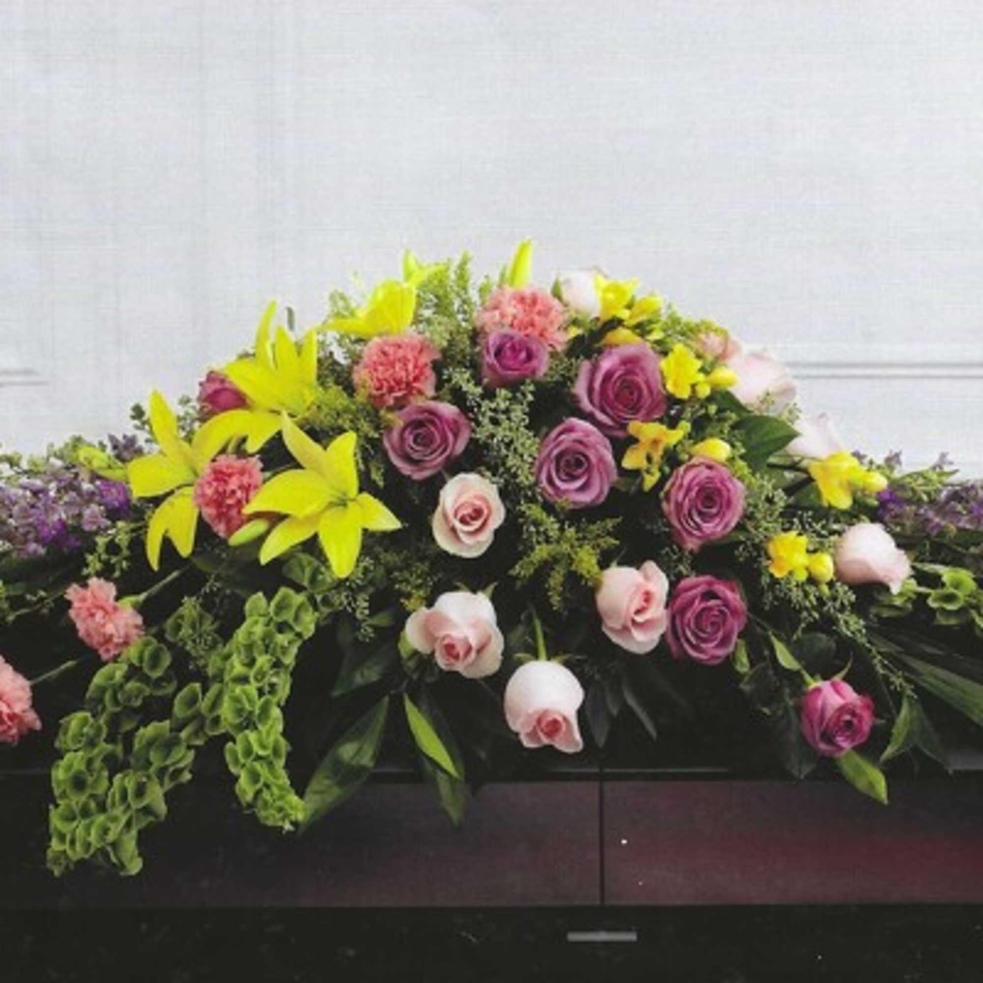 14"H x 30"W x 43"L Deluxe (CS10-1D) $365 (pictured) Premium (CS10-1P) $495 14"H x 30"W x 43"L Deluxe (CS10-1D) $365 (pictured) Premium (CS10-1P) $495