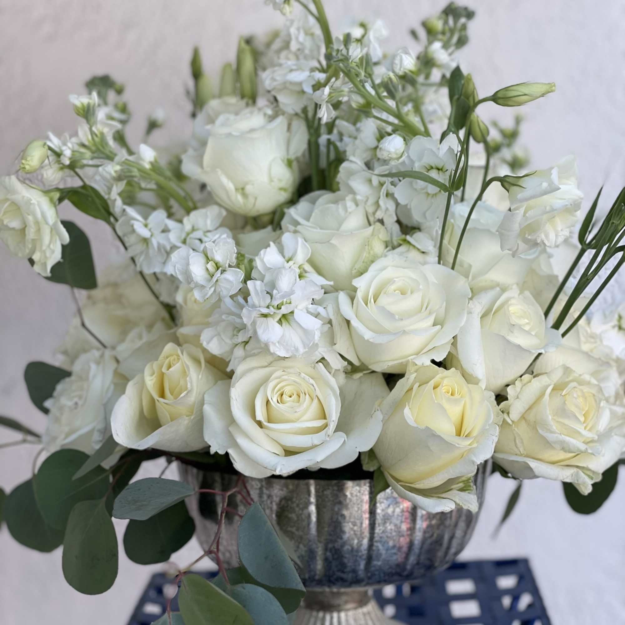 This classic combination of white blooms is so gorgeous and full, and