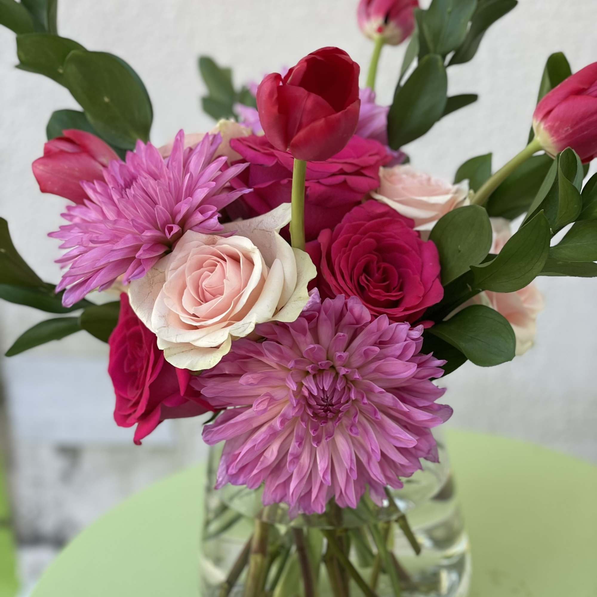 This exquisite combination of deep pinks to blush creates a display that