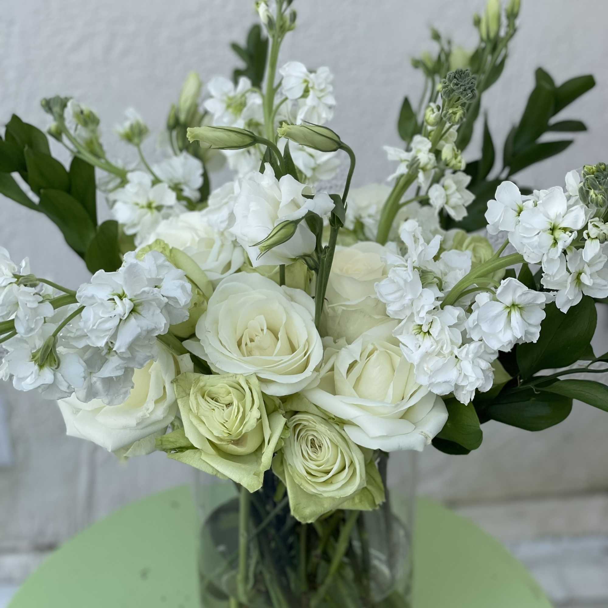 This classic combination of green and white is as elegant as it