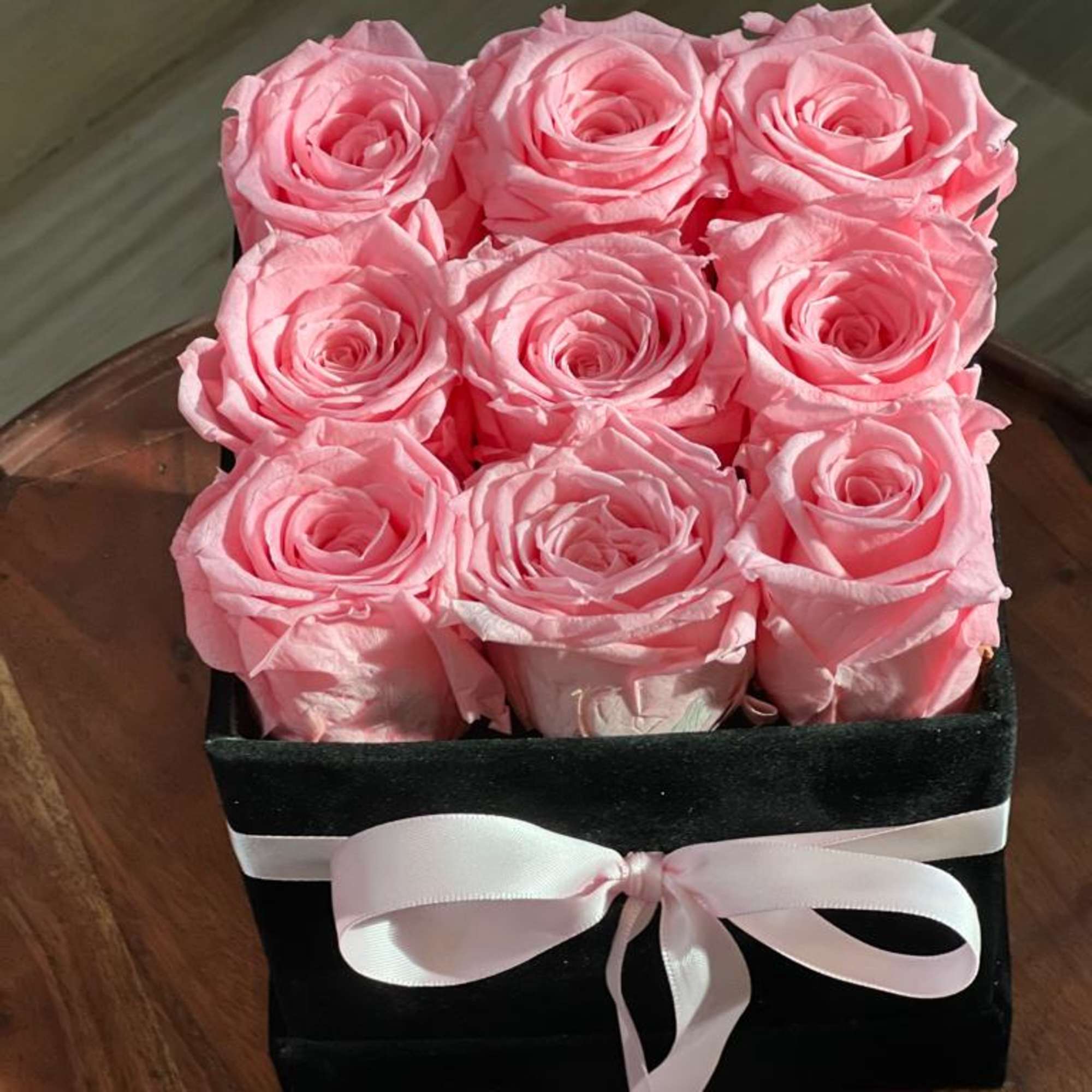 9 Pink forever roses in a box. real preserved roses, that last