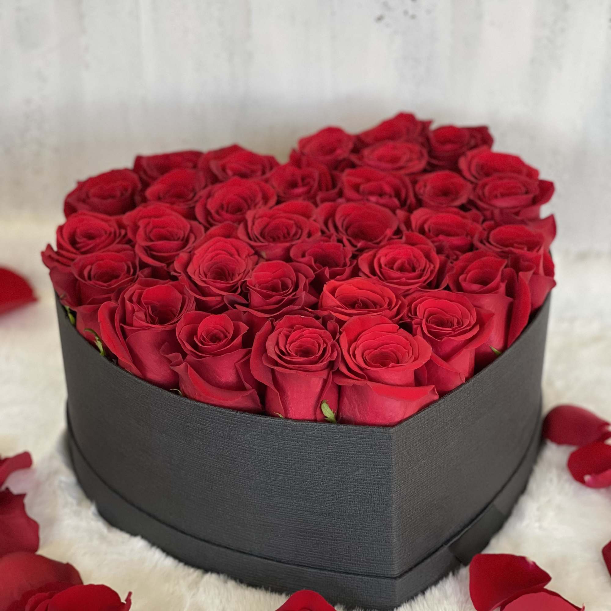 Deep Red Heart Roses Images Of Red Roses And Heart