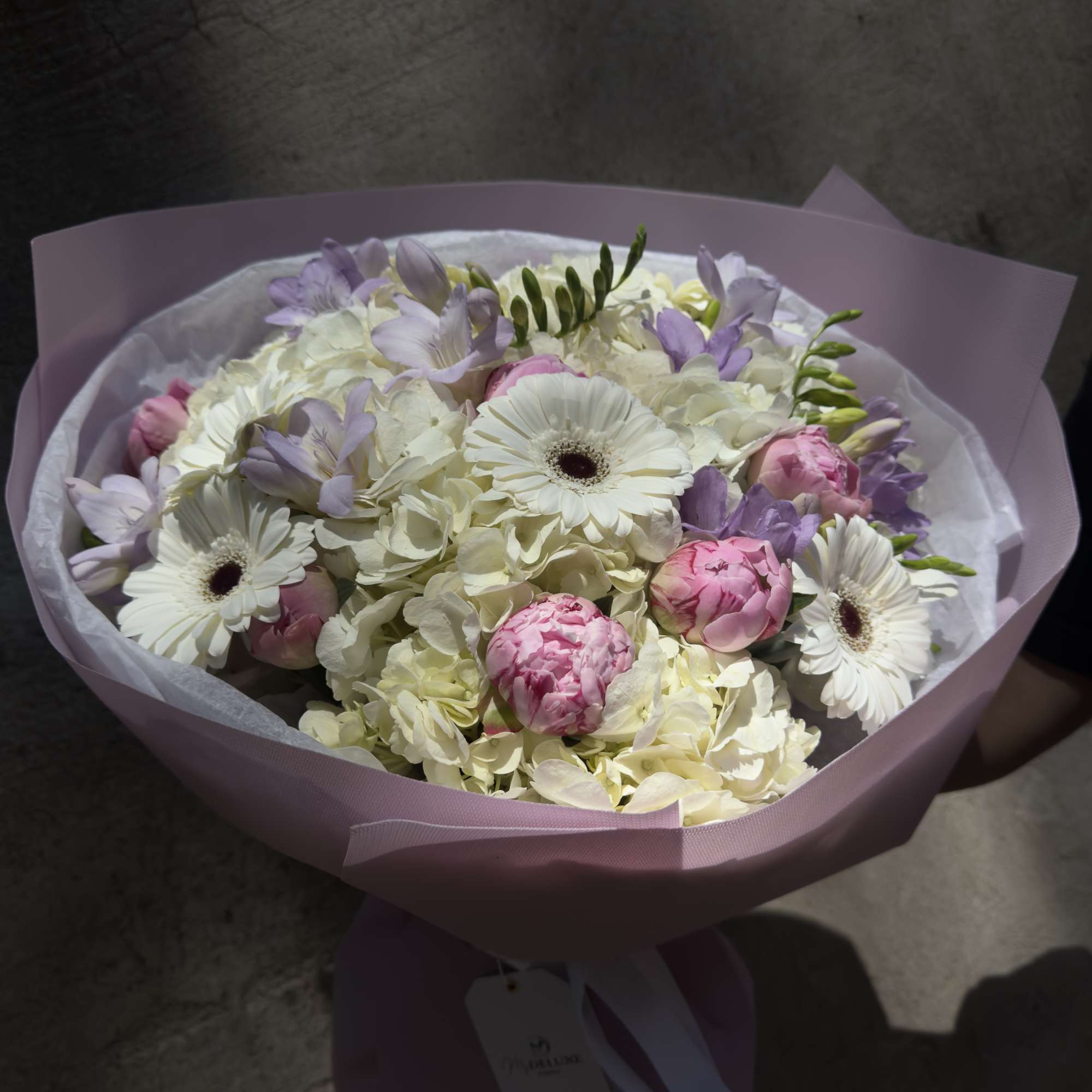 Flowers will be delivered as pictured