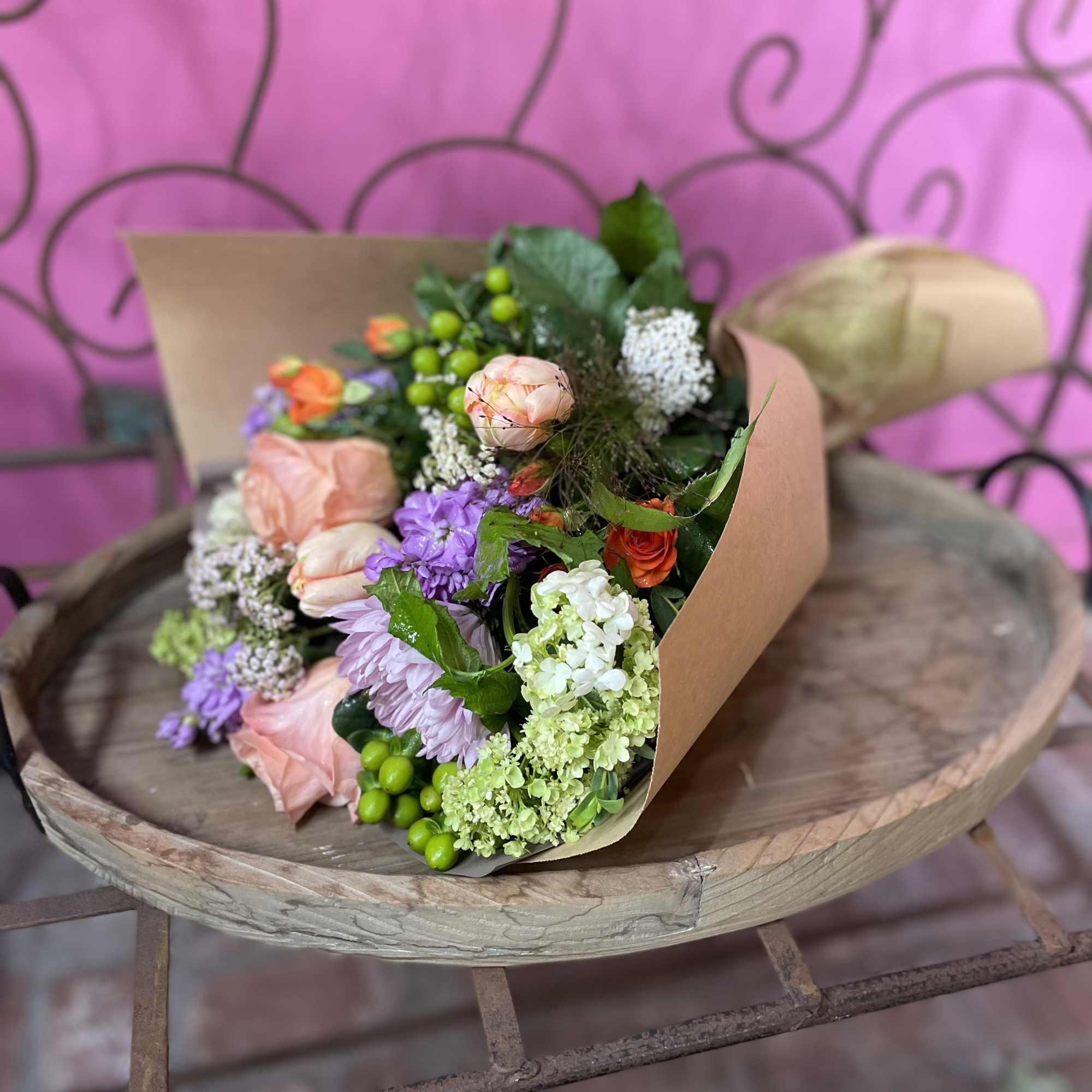 Leave it to the professionals at Palisades Flowers to craft a fresh