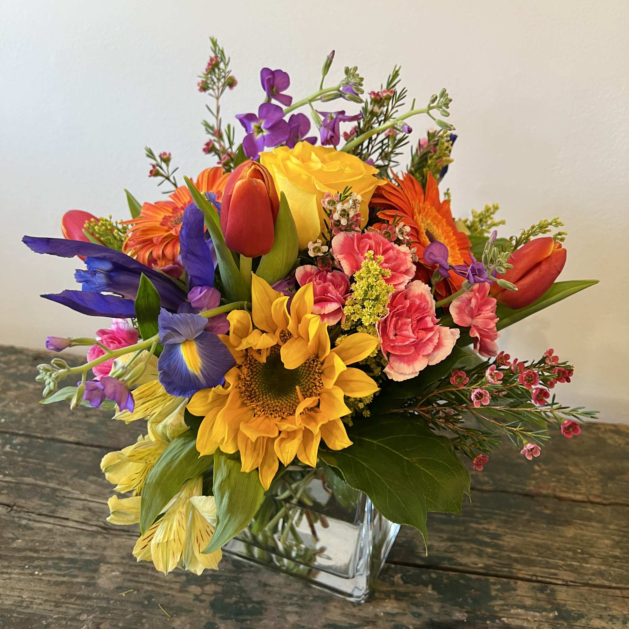 Sweet spring colors, ready to show the love and care to your