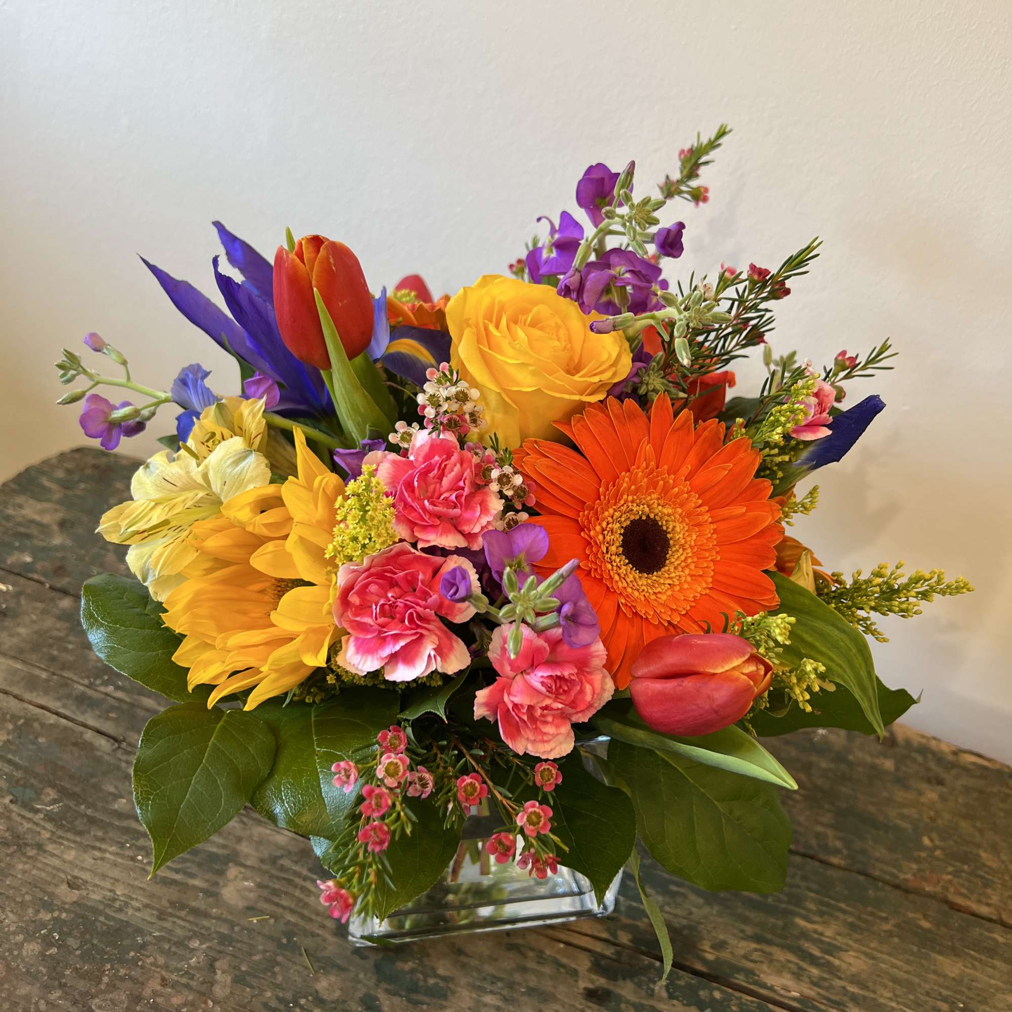 Sweet spring colors, ready to show the love and care to your