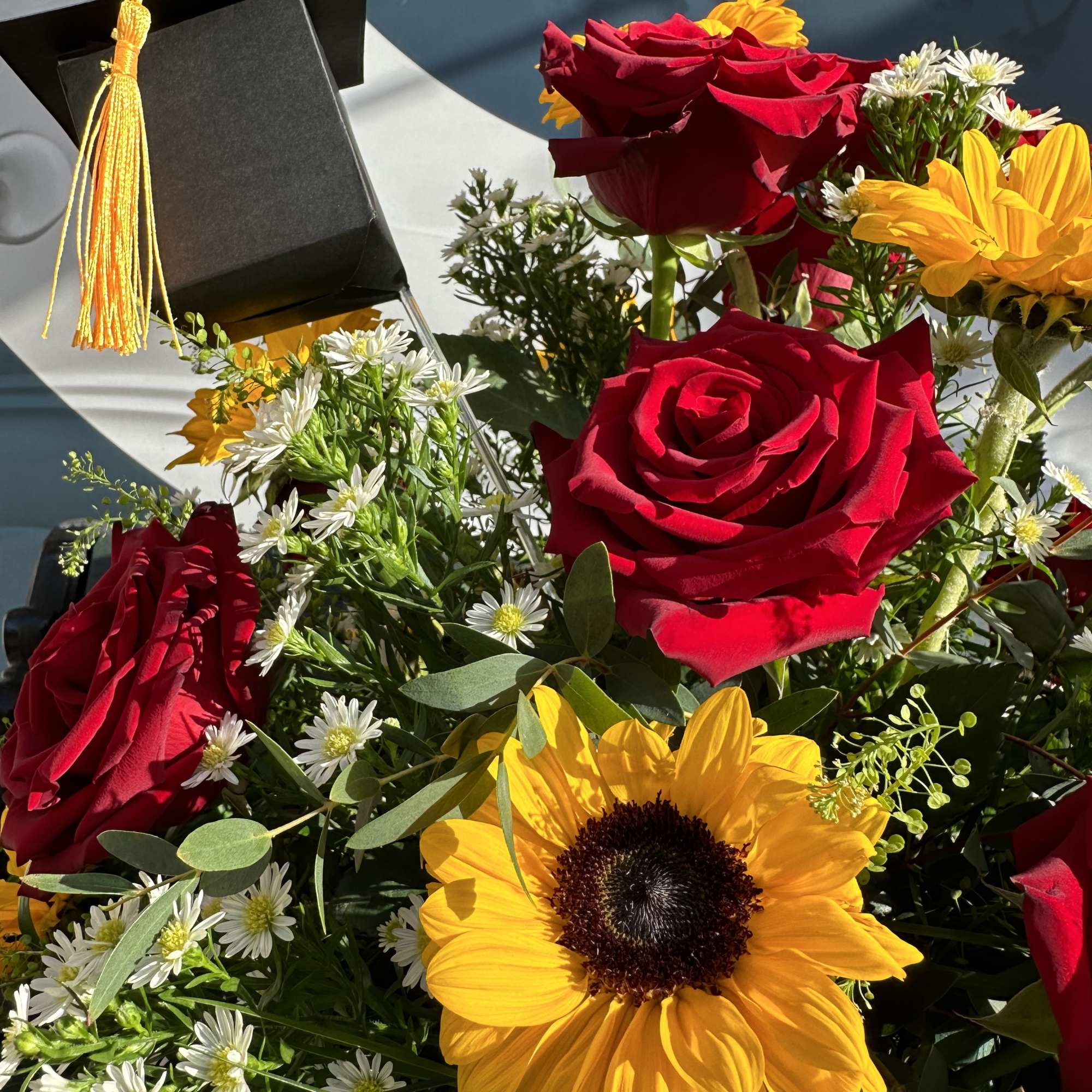 Prom Special including a graduation cap (little box for your gift)! Our