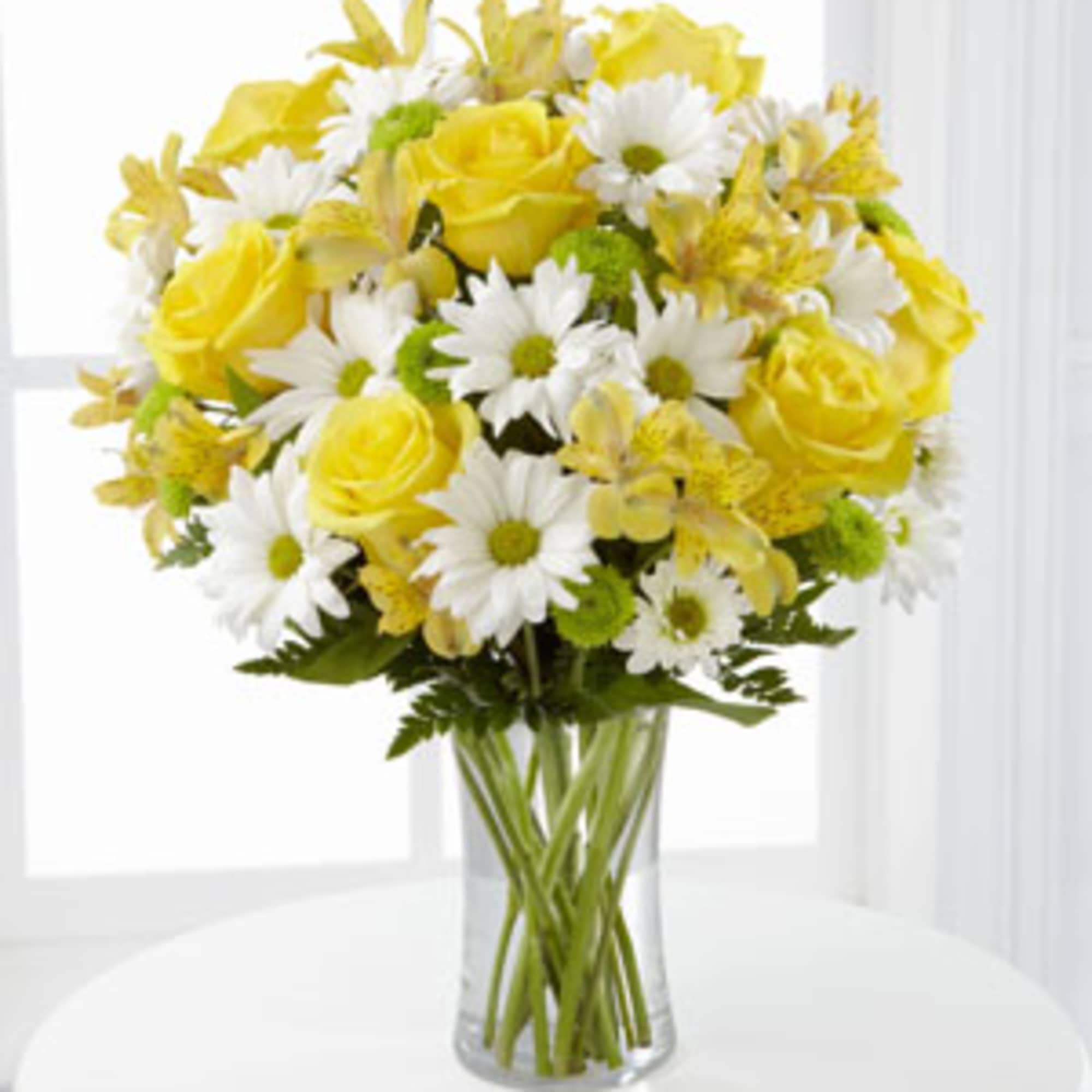 The Sunny Sentiments is a blooming expression of cheer. Yellow roses share The Sunny Sentiments is a blooming expression of cheer. Yellow roses share