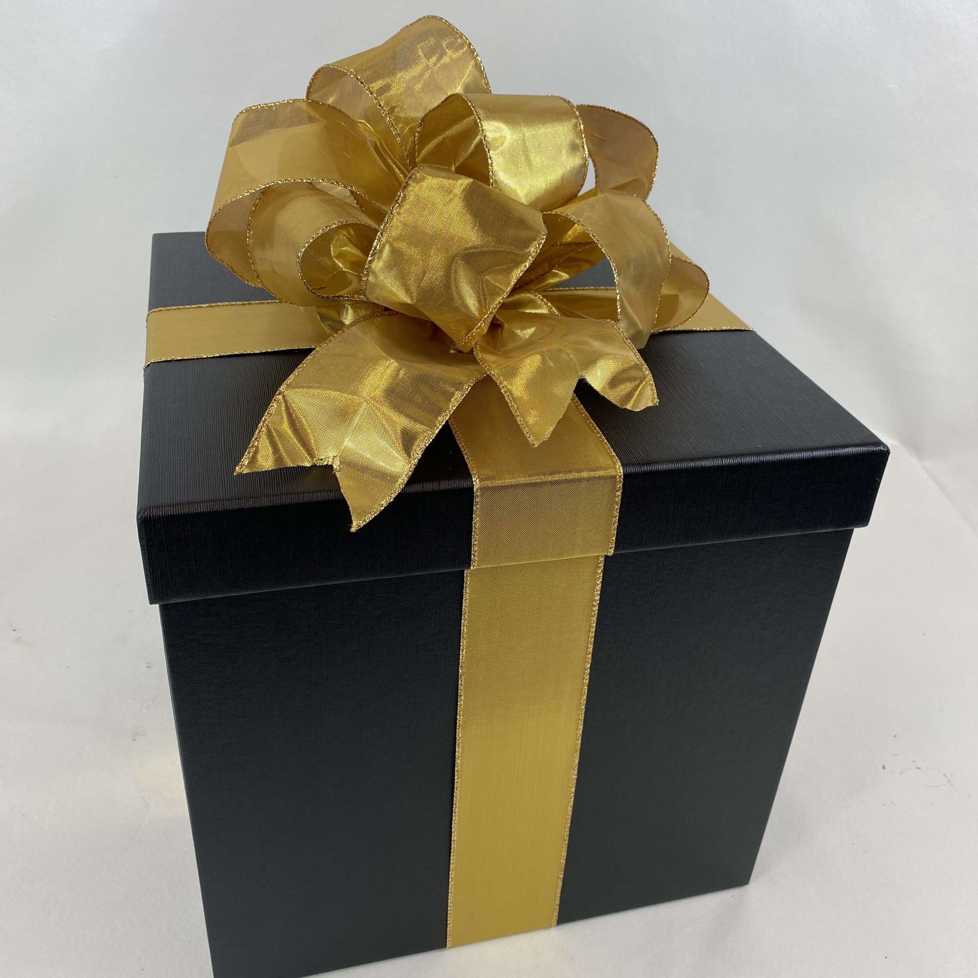 WOW her with a jumbo romantic surprise box filled with 36/3 dozen