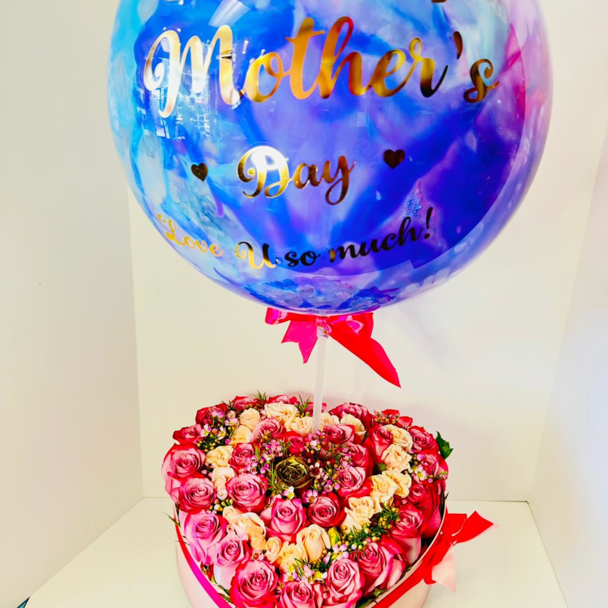 HEART SHAPE ARRAGNEMENT WITH BALLOON