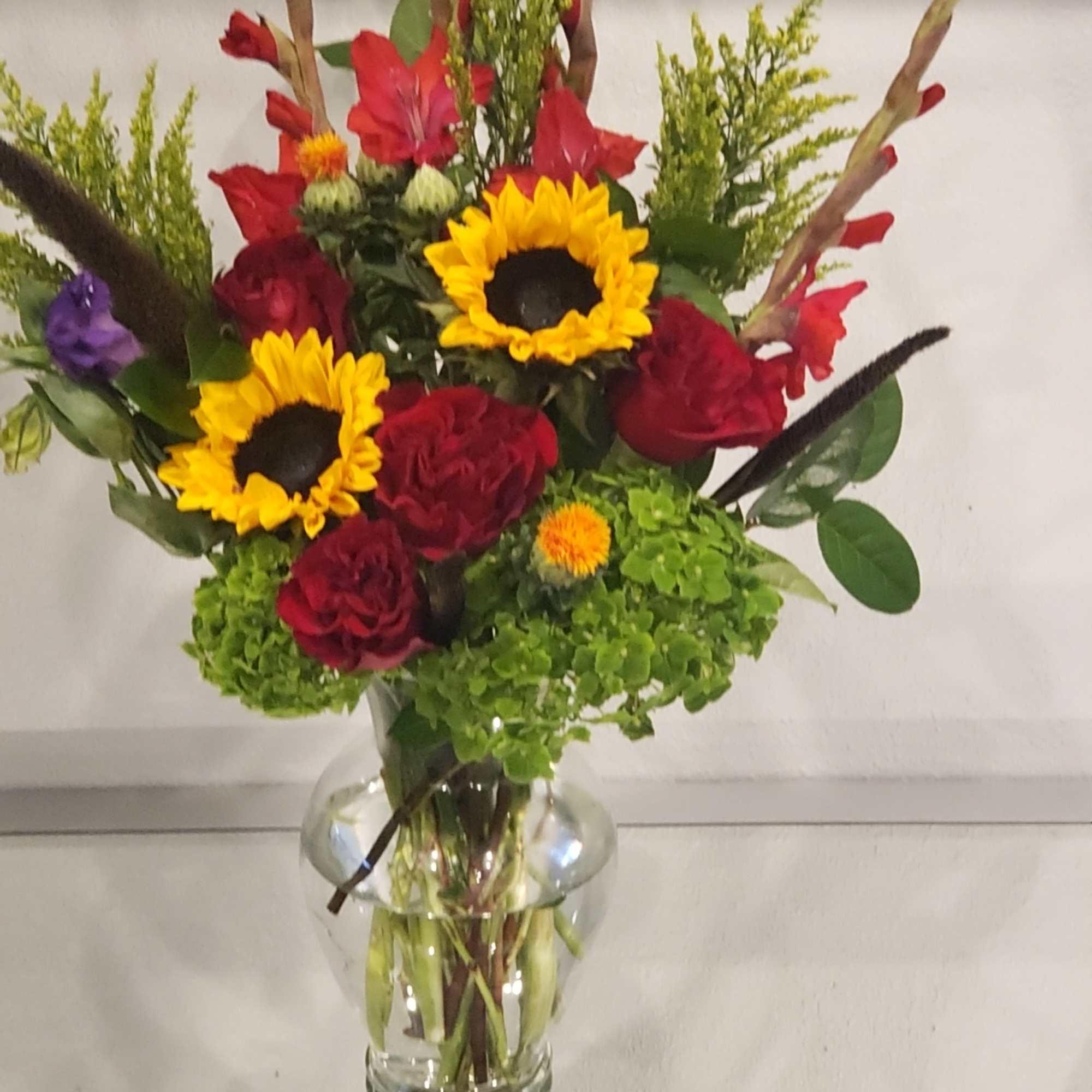 anyone will fall in love with this beauty design include, sunflowers emerald