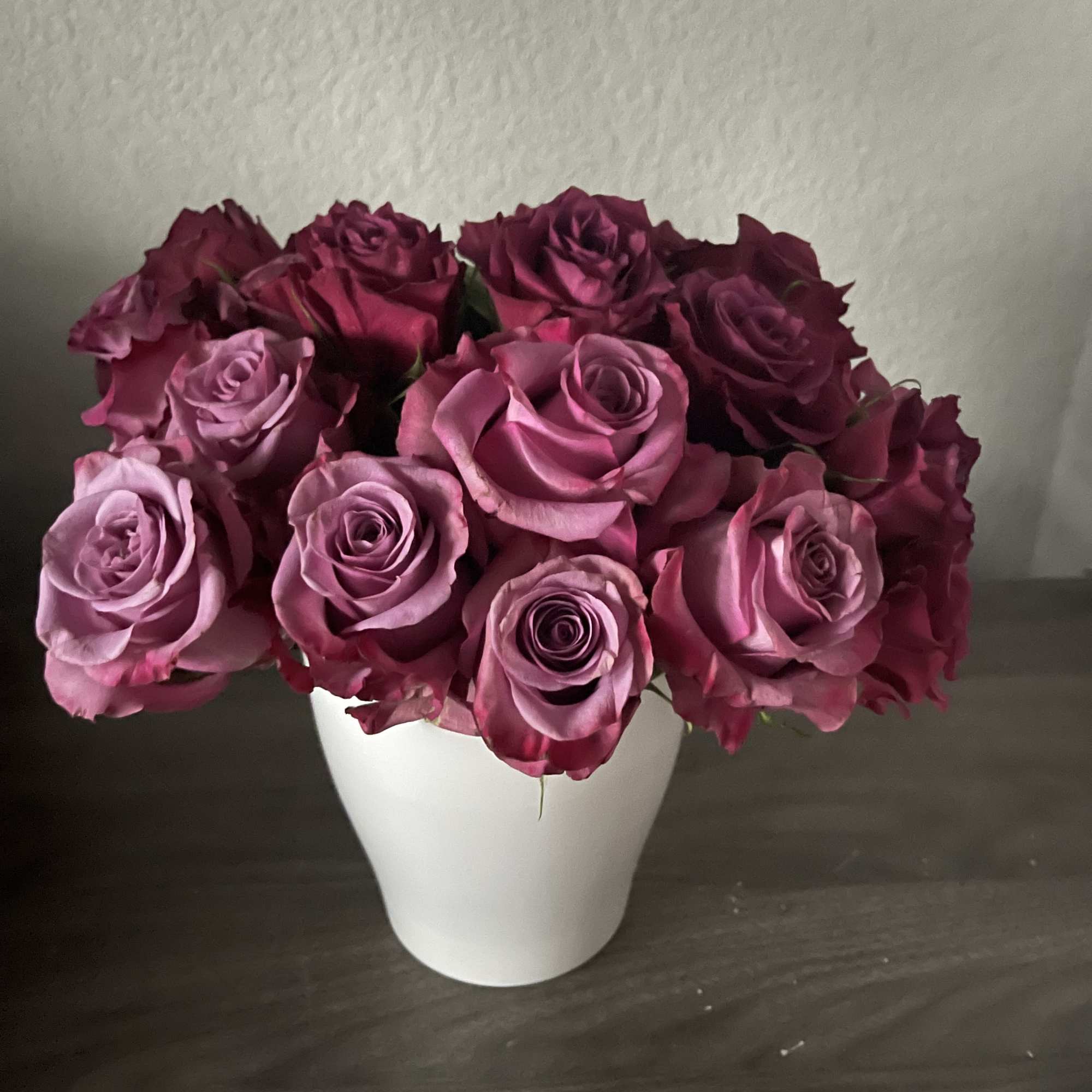 We will use the color scheme you see in picture. Dark purple/maroon.