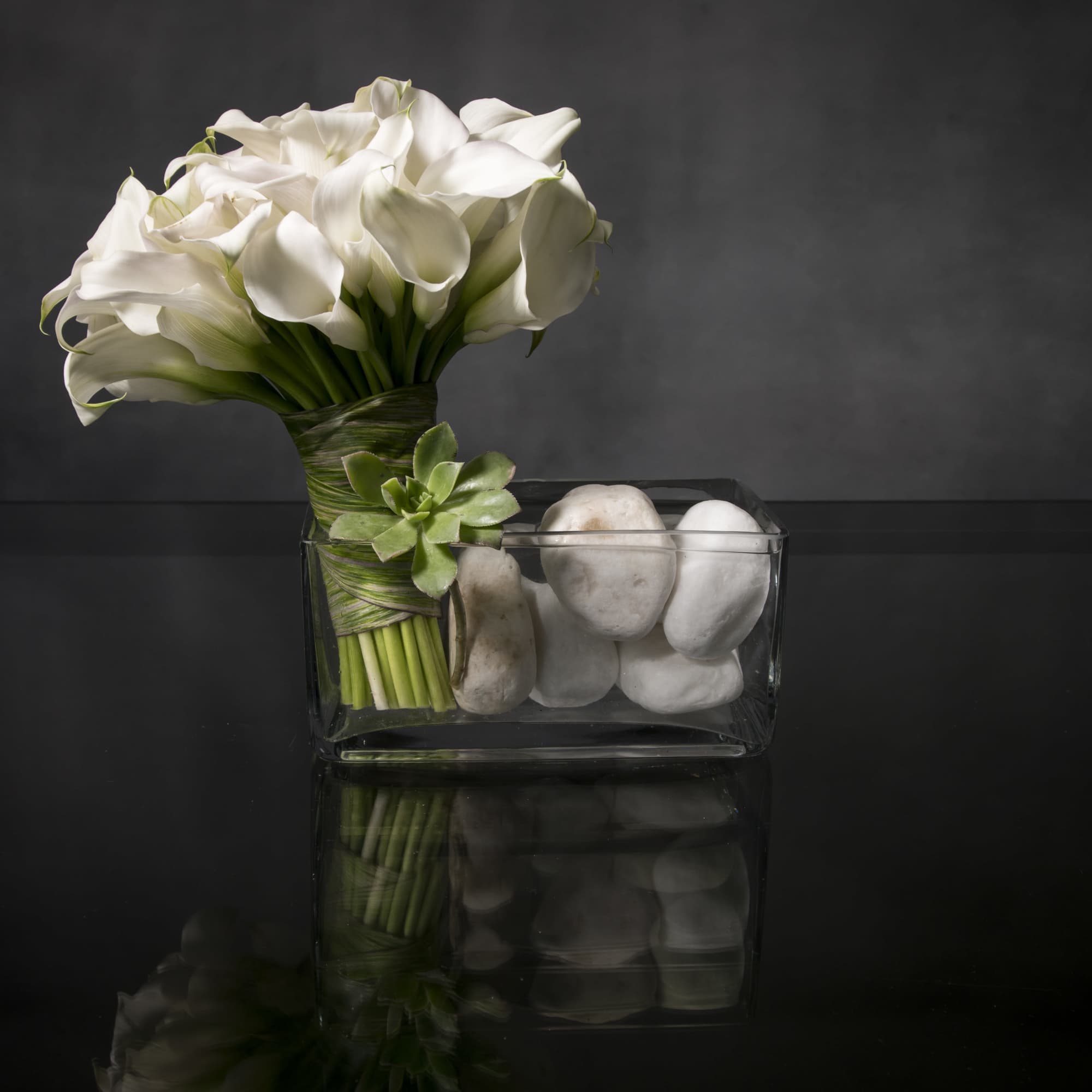 This beautiful bouquet will arrive in style! Ready for the runway, as