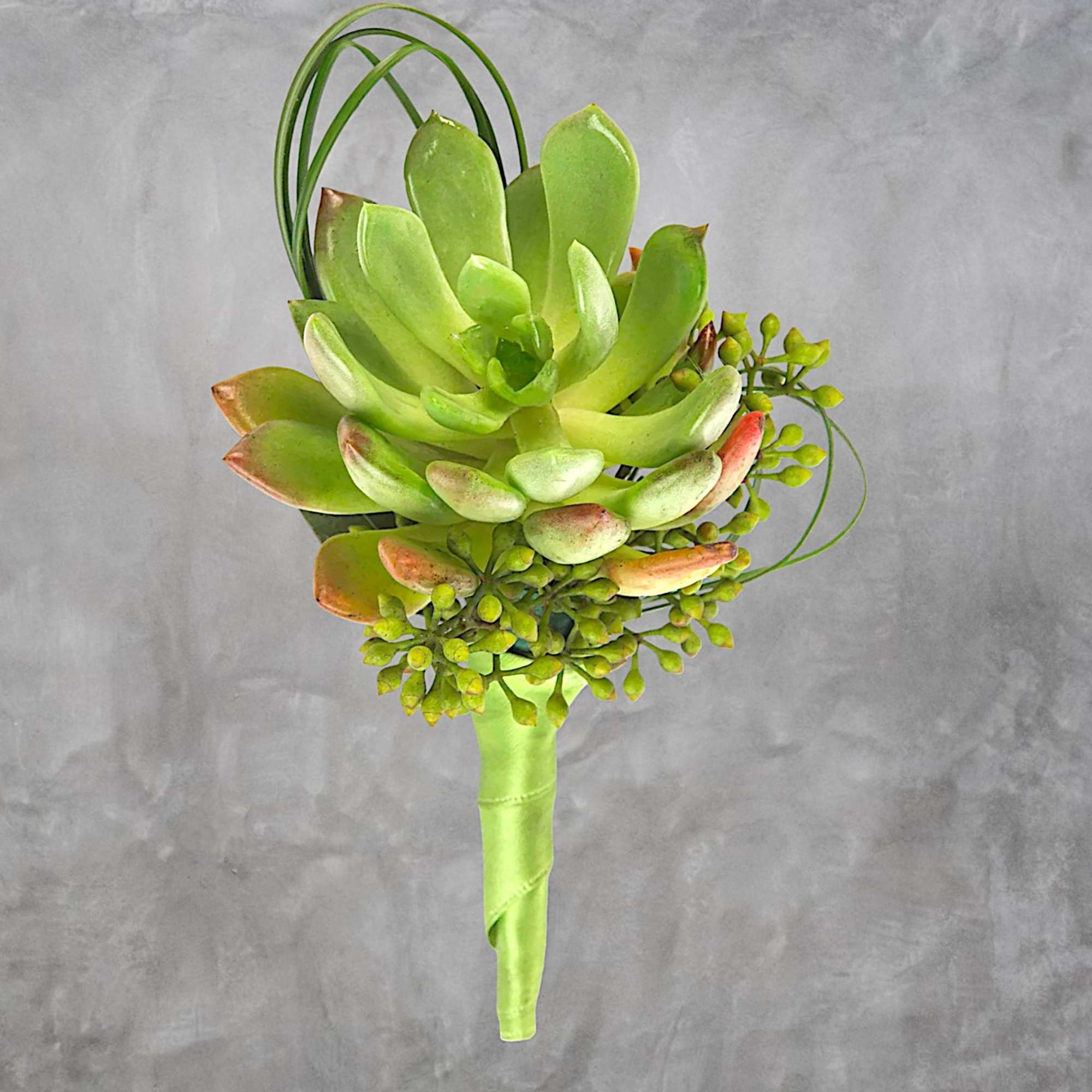 Order a Fresh Flower Corsage or Boutonniere for Your Prom Date, Anniversary