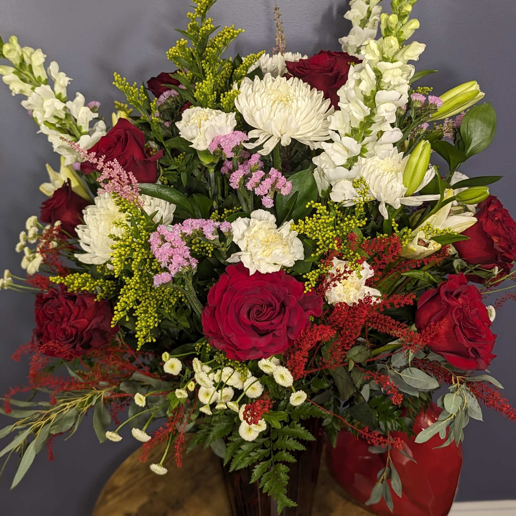 La Boh&egrave;me: A Stunning Seasonal Bouquet

Liven up your home or brighten someone&#039;s