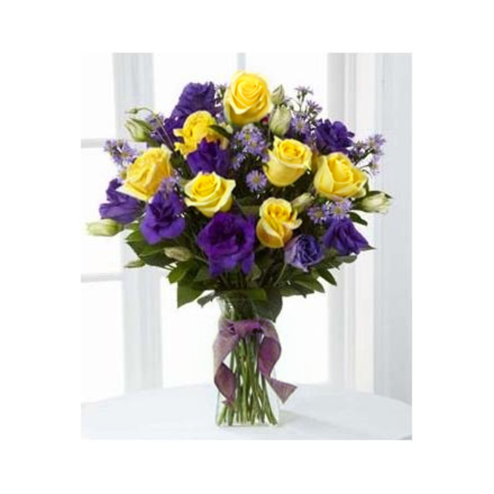 This bouquet blooms with sweet sophistication and gorgeous grace to create a