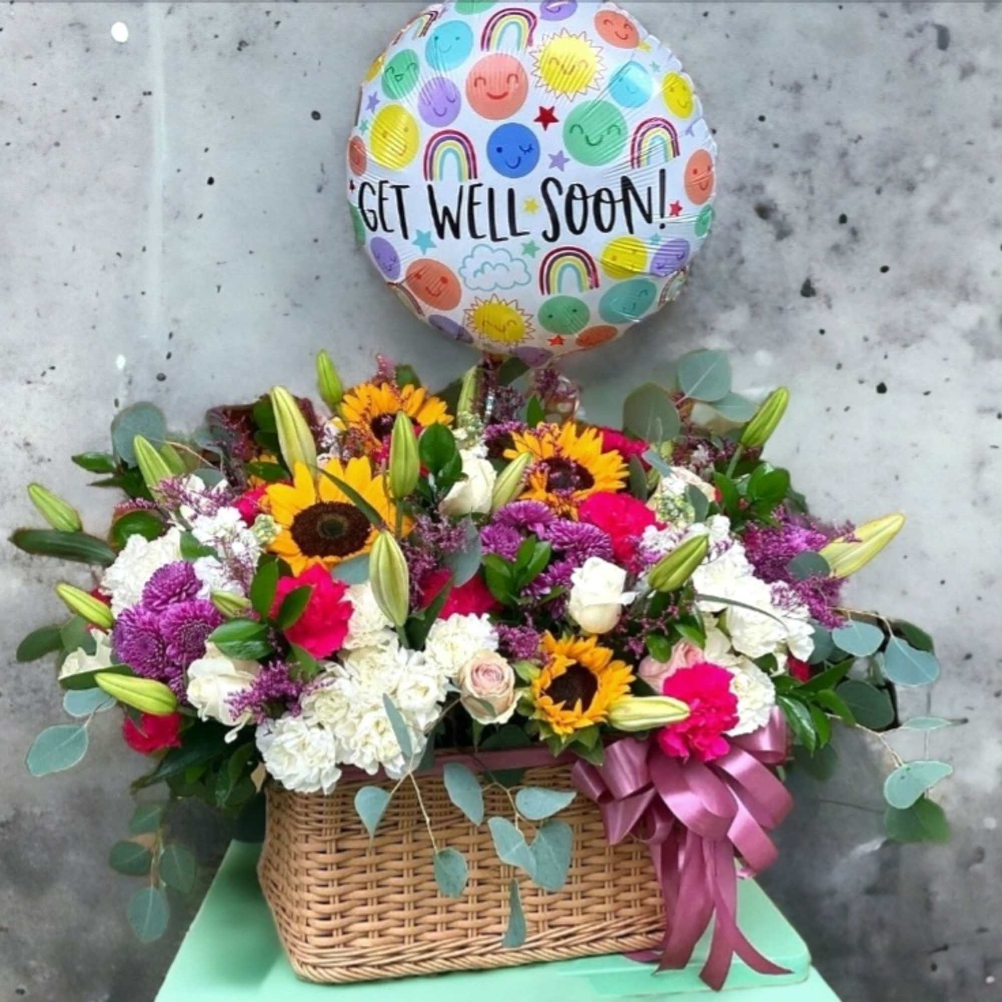 Beautiful arrangement mixed colors with style