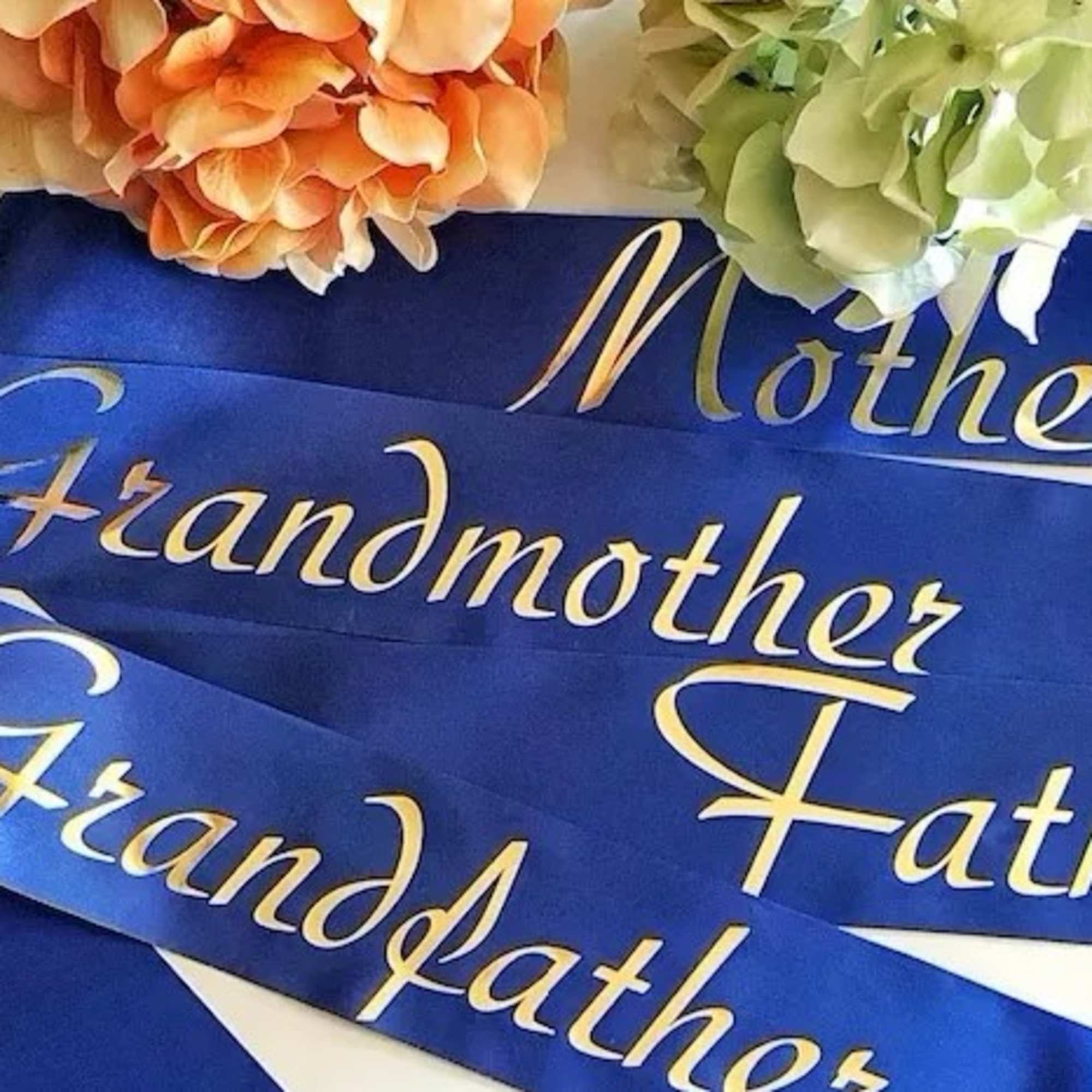 This all-white, heart-shaped tribute says it all. It features a variety of