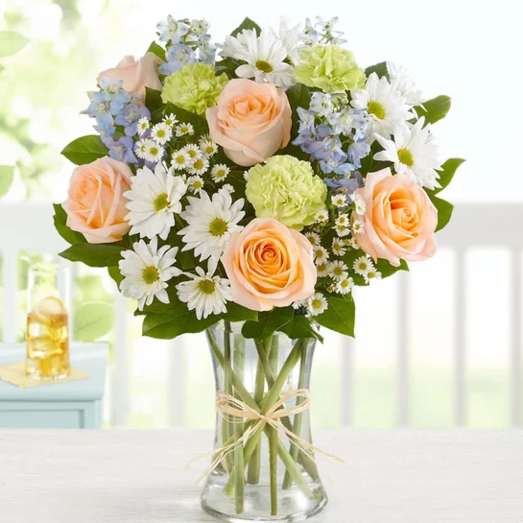 Our beach-inspired bouquet captures the blissful beauty of a seaside retreat. Bunches