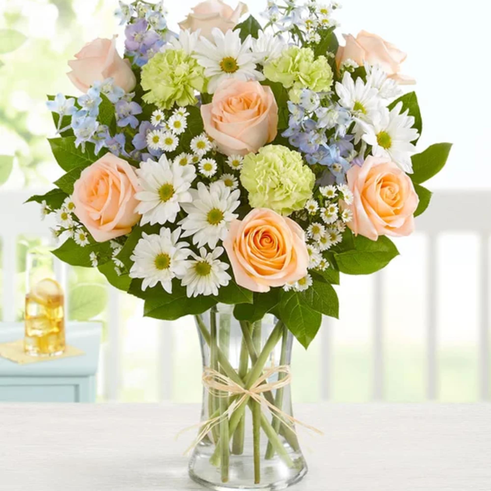 Our beach-inspired bouquet captures the blissful beauty of a seaside retreat. Bunches