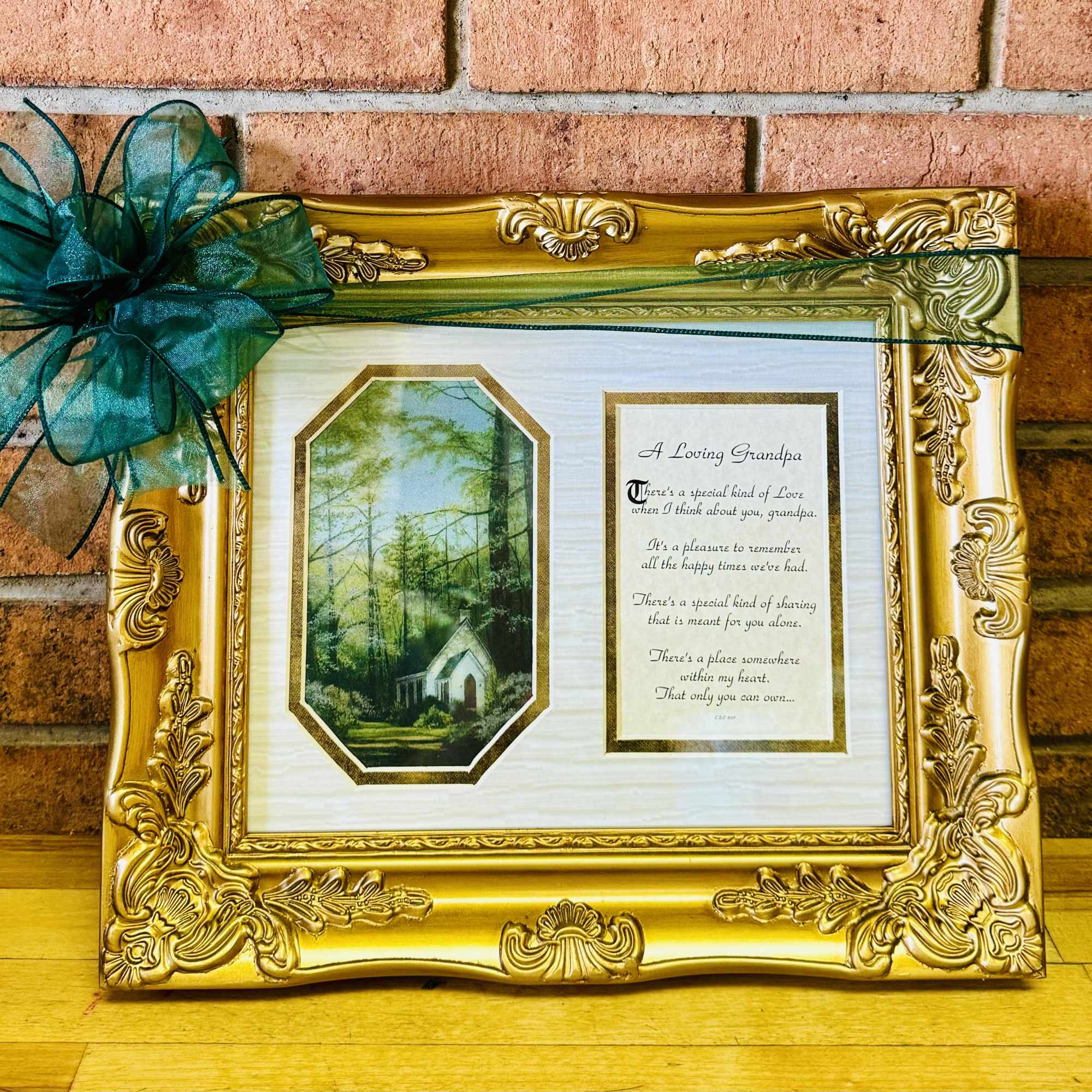 Beautiful engraved gold frame 11" x 14" In Memory Of A Loving Beautiful engraved gold frame 11" x 14" In Memory Of A Loving