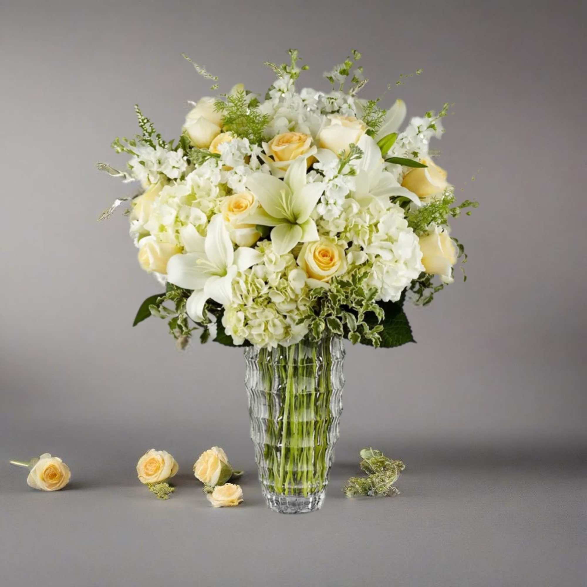That&#039;s wonderful! Creating an article about appropriate floral arrangements in white and