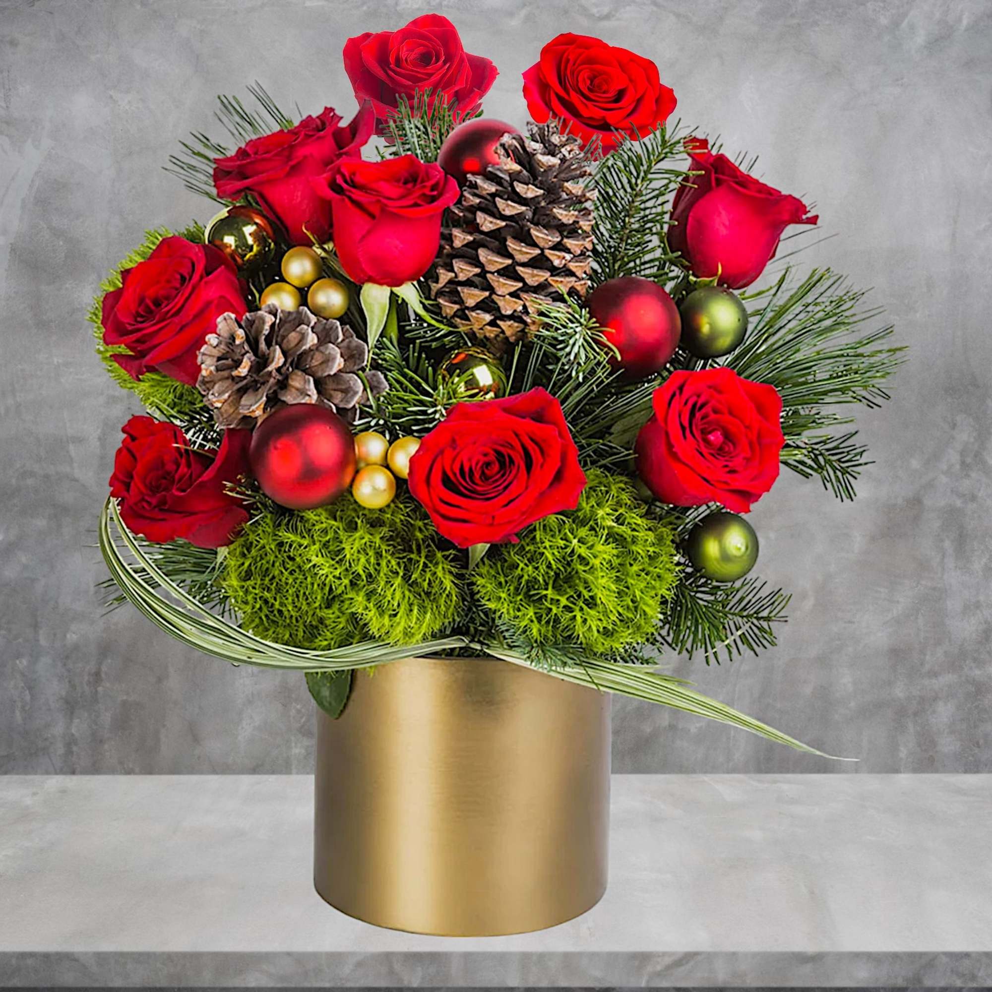 Make them merry with this sweet arrangement! Send a ray of shining