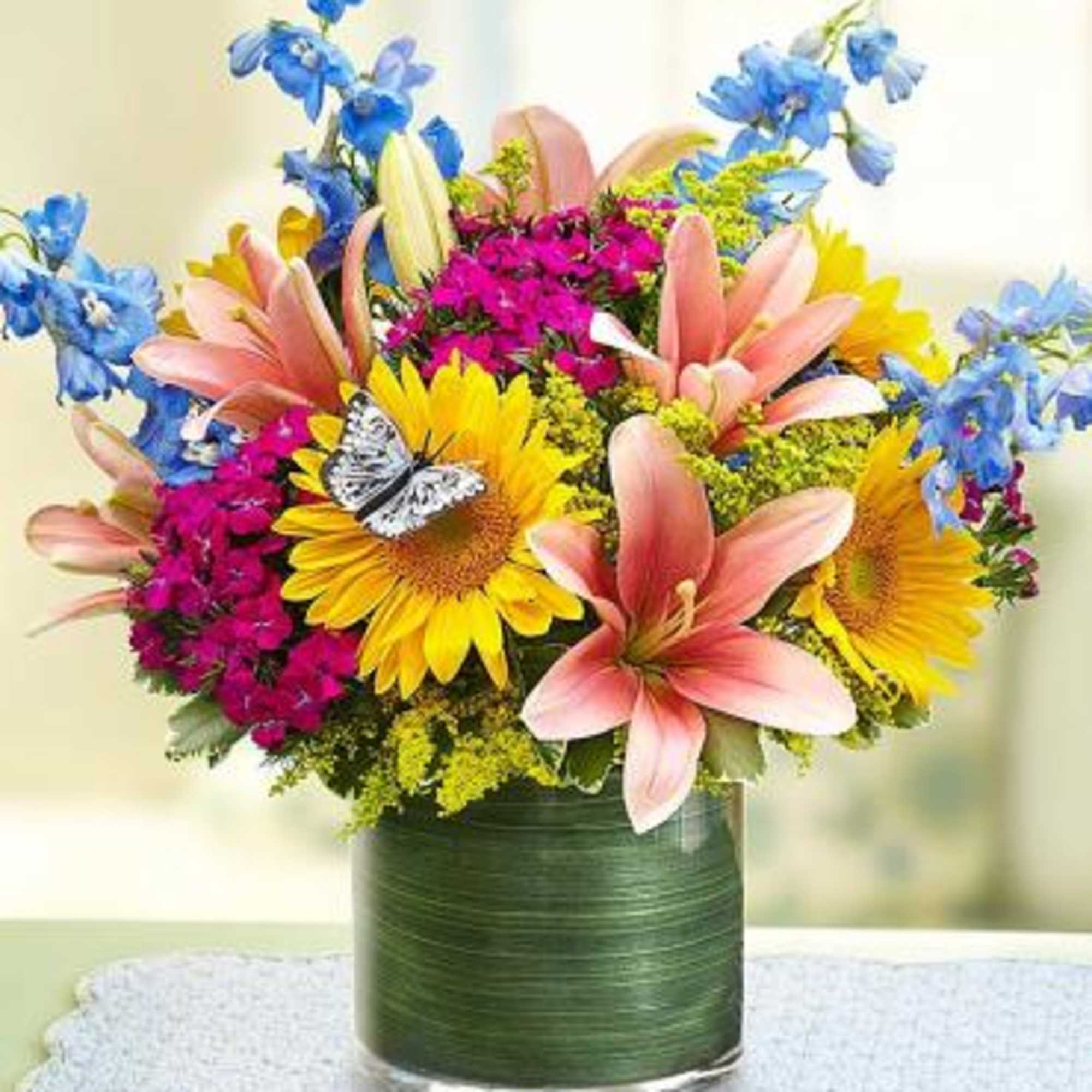 Send a sure sign of your blossoming love with our truly  Send a sure sign of your blossoming love with our truly