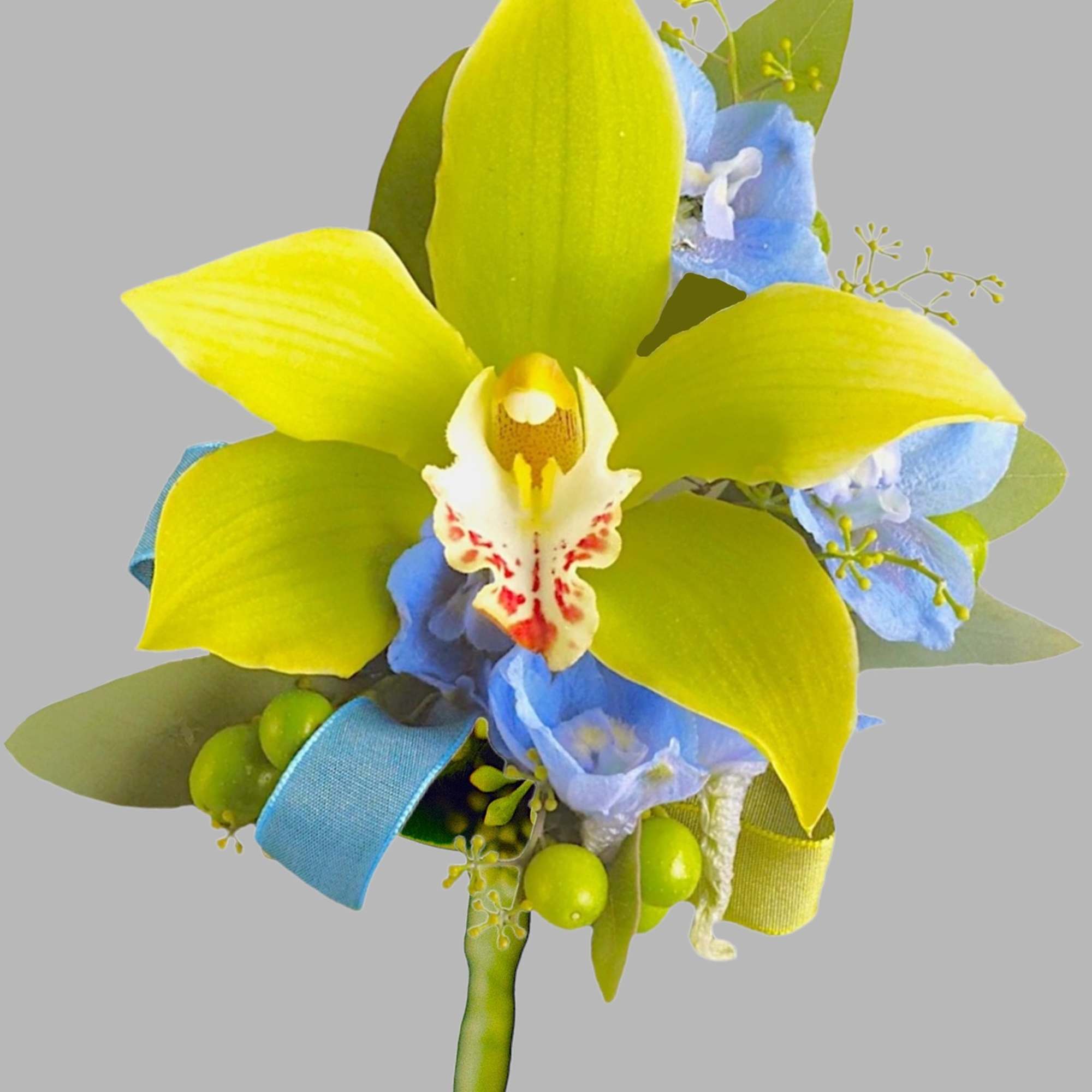 Order a Fresh Flower Boutonniere for Your Prom Date, Wedding, or other