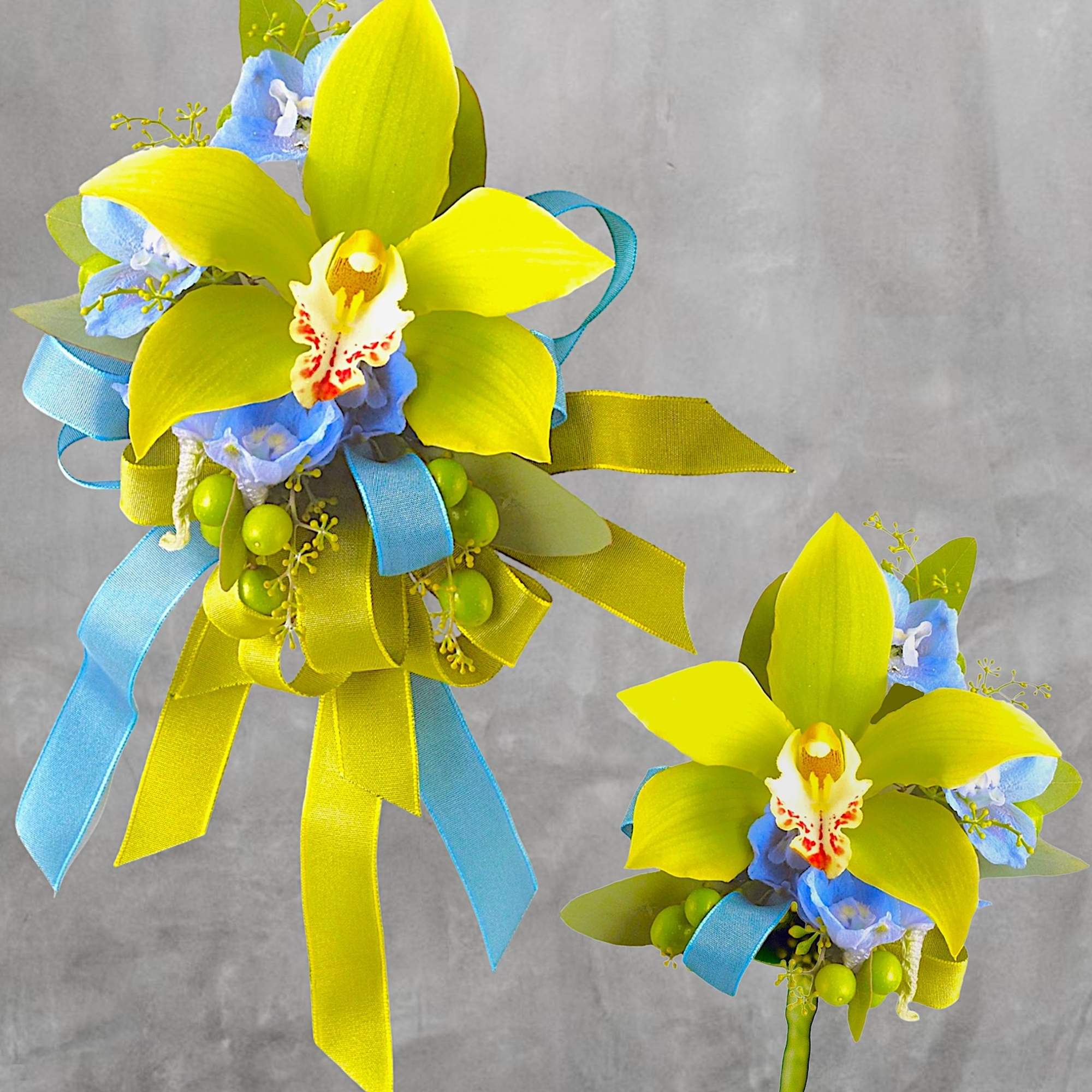 Order a Fresh Flower Corsage for Your Prom Date, Wedding, or other