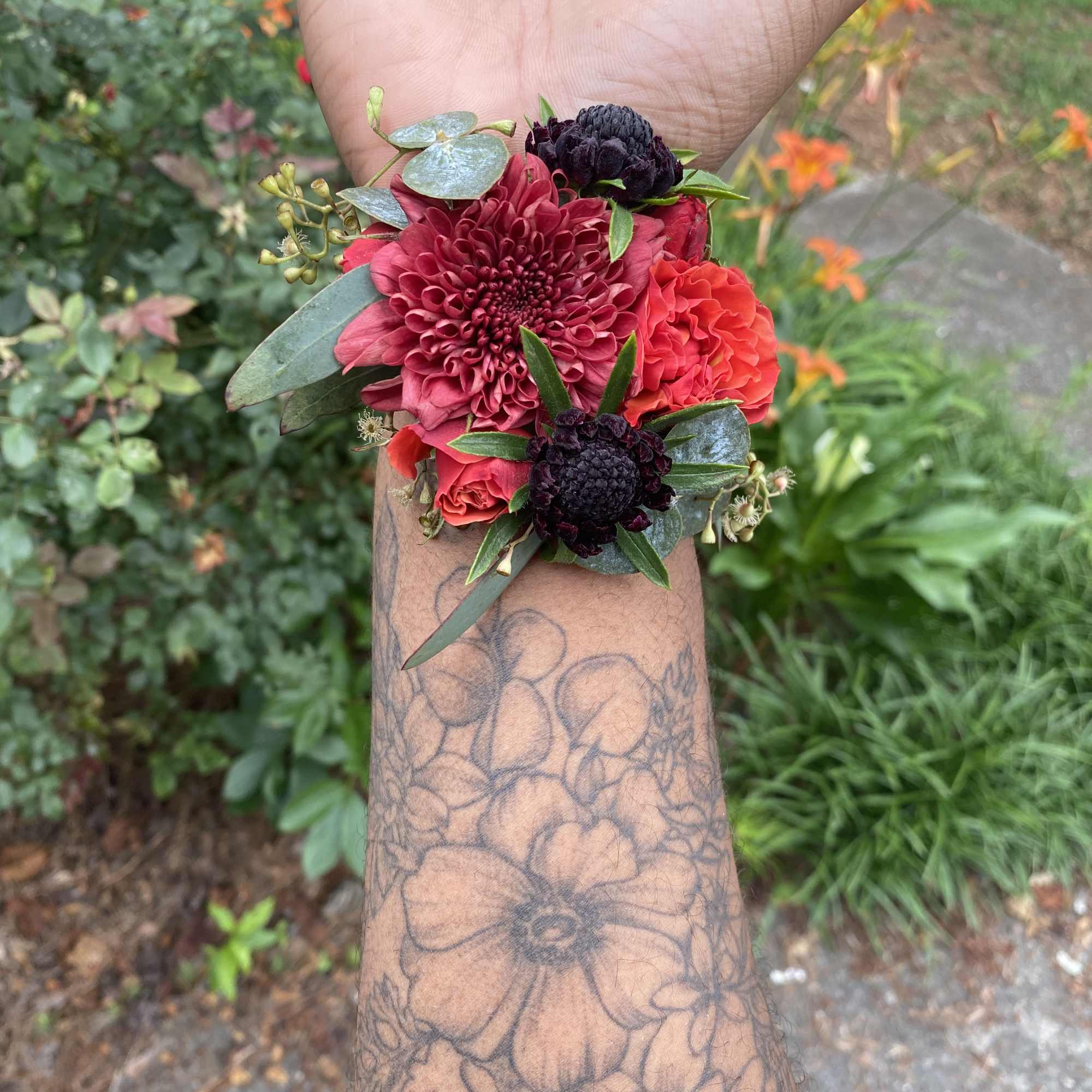 Corsage for any occasion! Color palette is customizable depending on your preference.