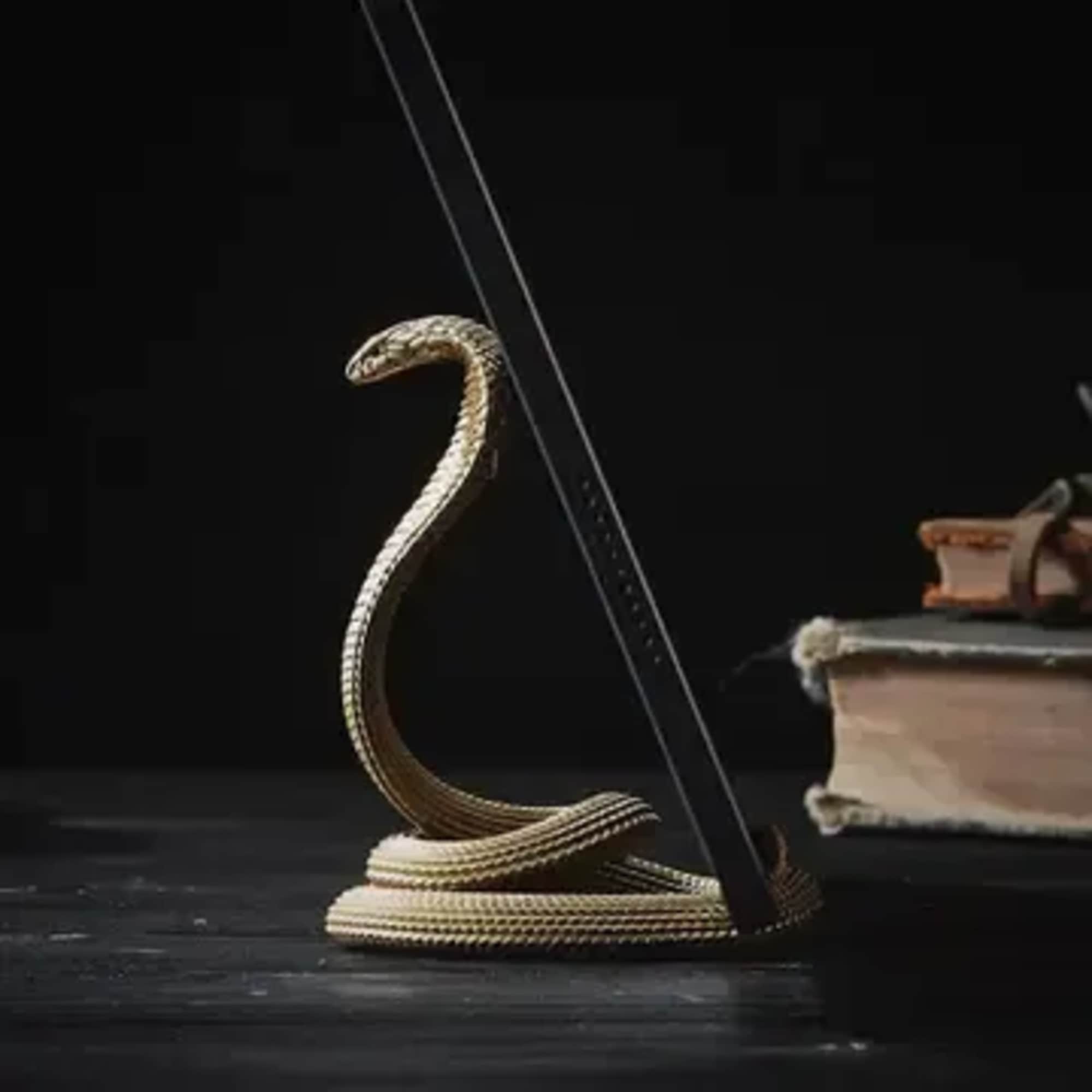 Brass Cobra Phone Holder

About

Beautiful Functional Art. Our mission has always been to