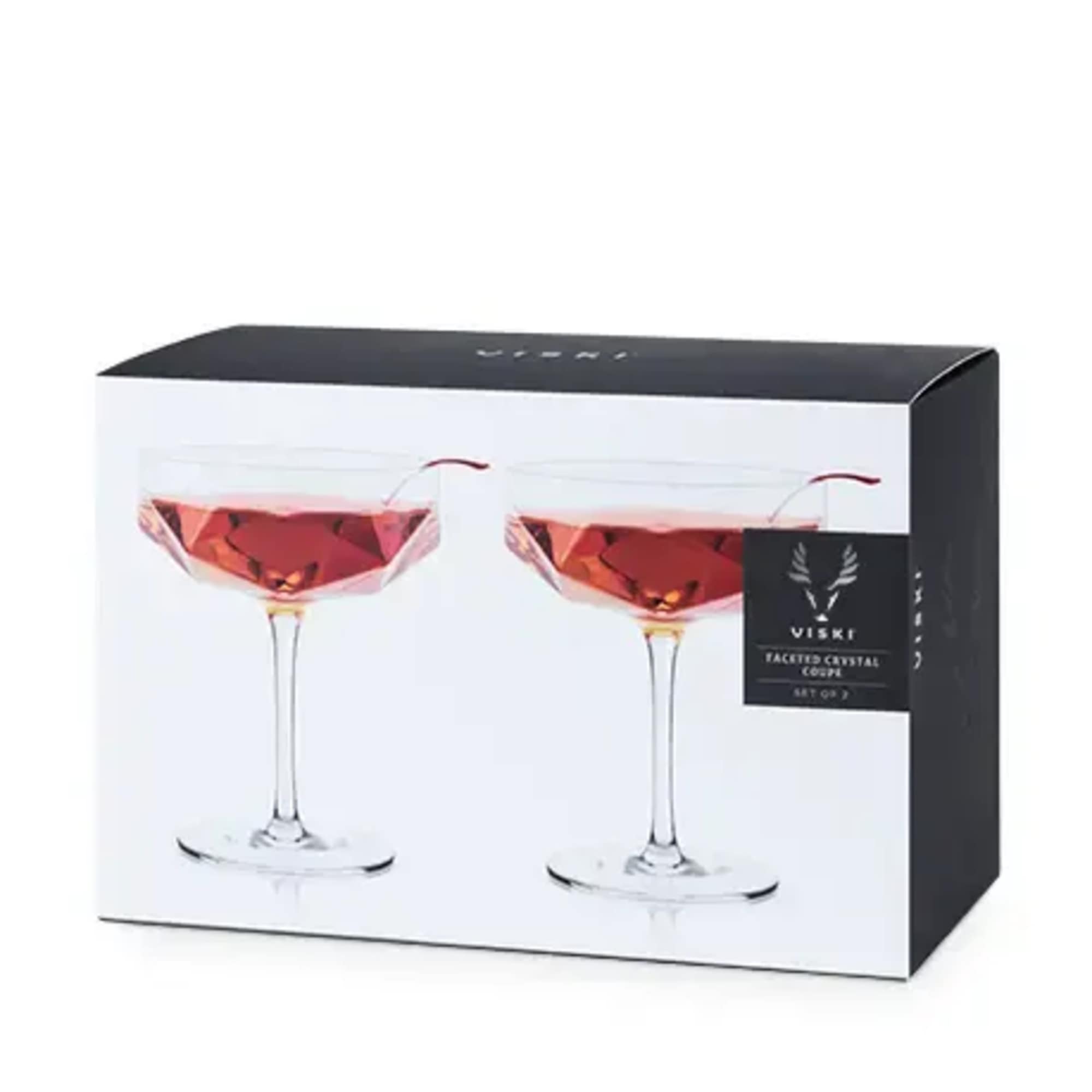 Splitting off from a star-shaped base, trigonal sides make this Poly faceted