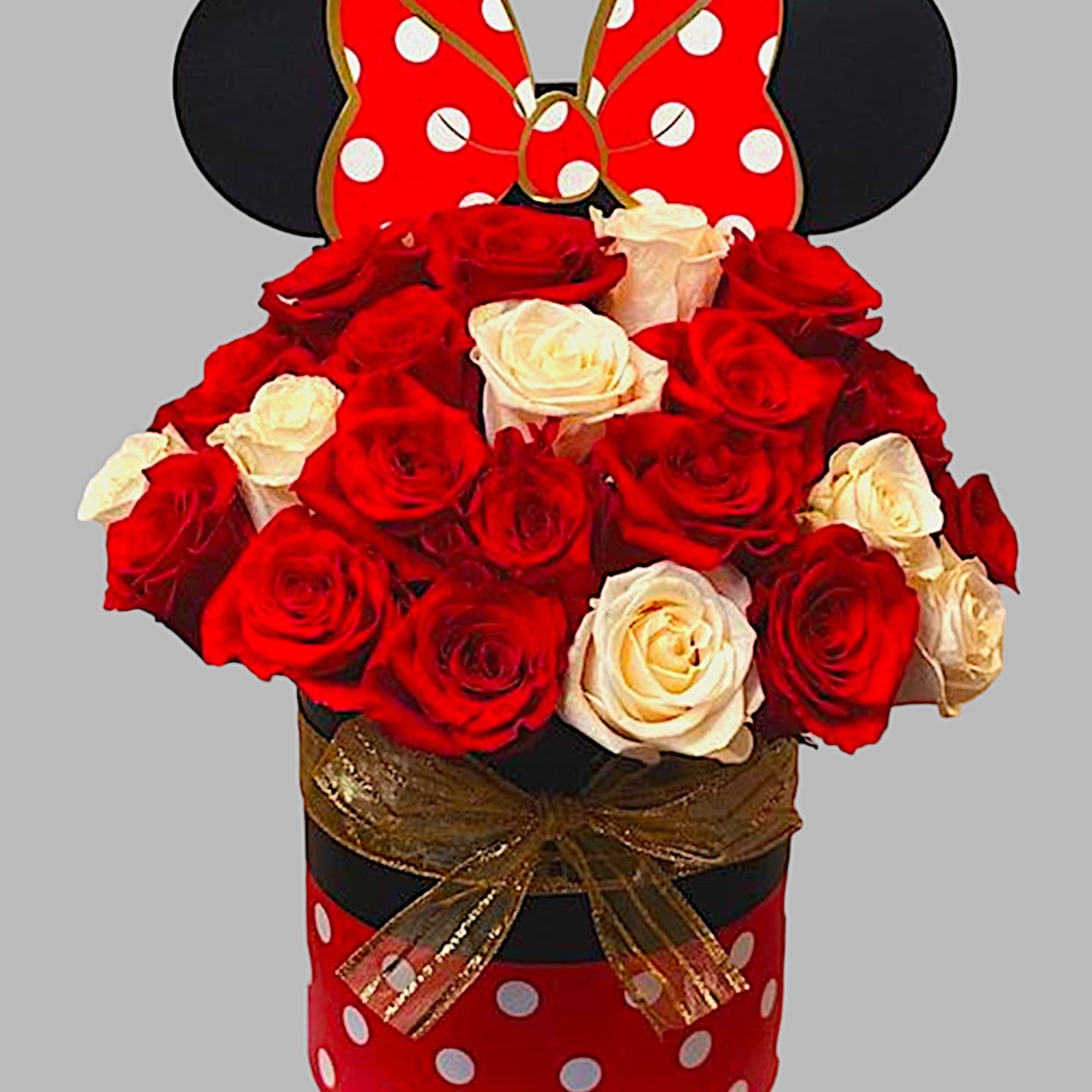 Send them the magic of Disney with this cute Minnie Mouse modern