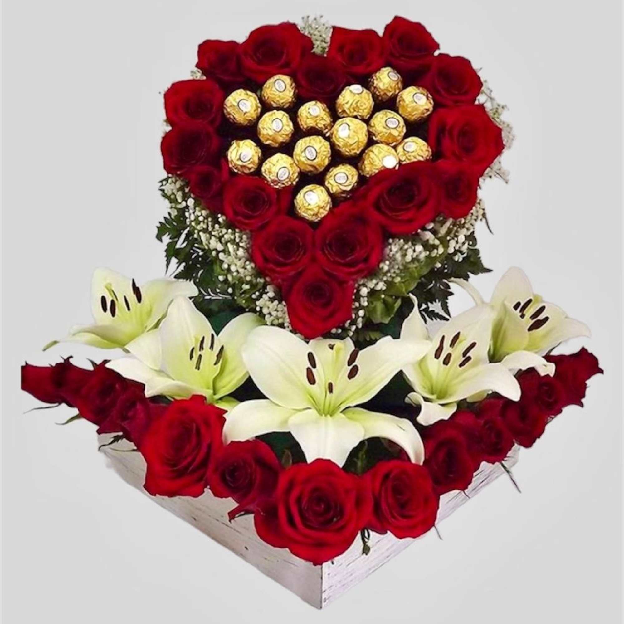 What a beautiful arrangement - with this lovely arrangement they will hold