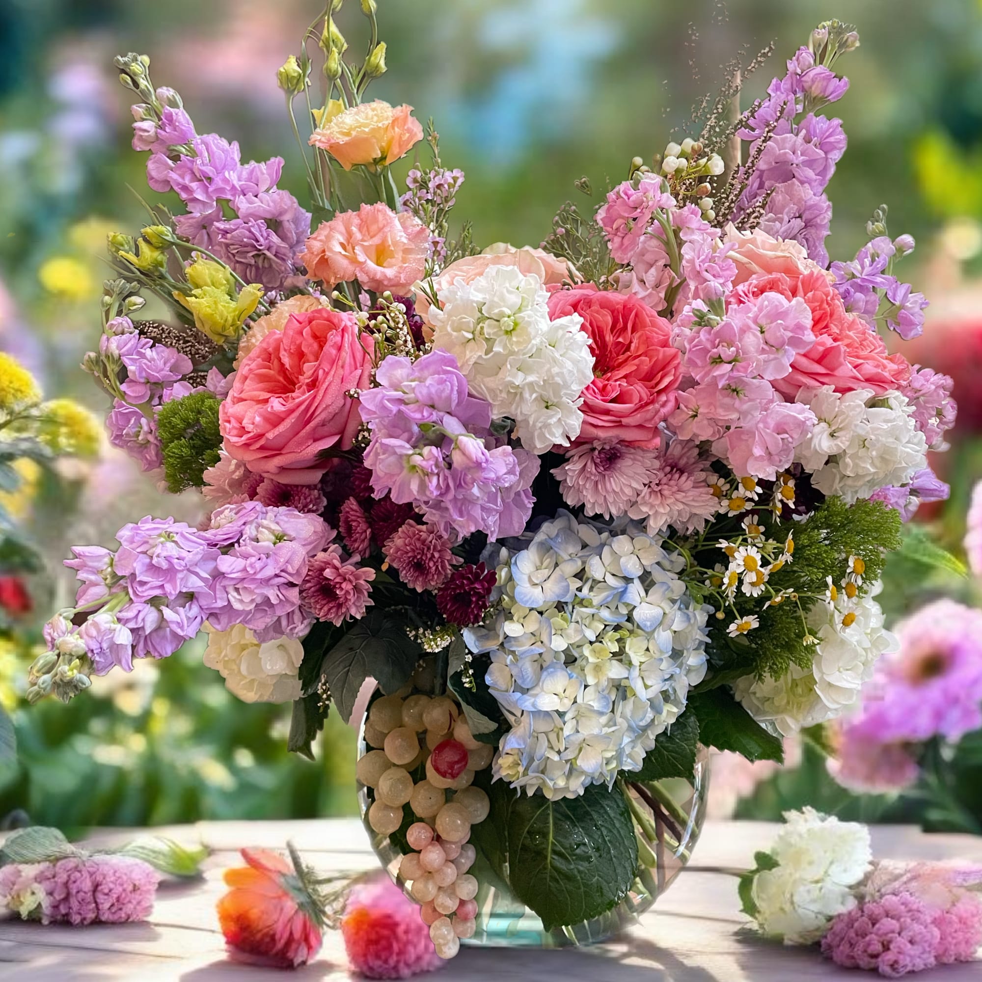 In a garden inspired by Monet&rsquo;s masterpiece, this arrangement blooms with the