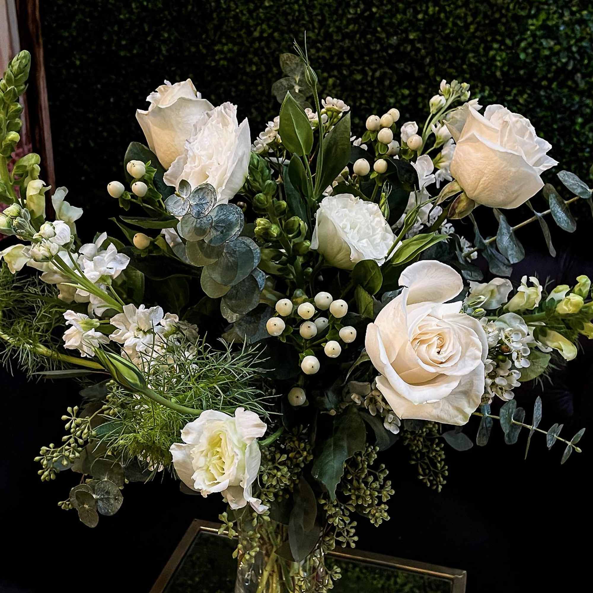 For a tall and refreshing look, Carte Blanche is here to break