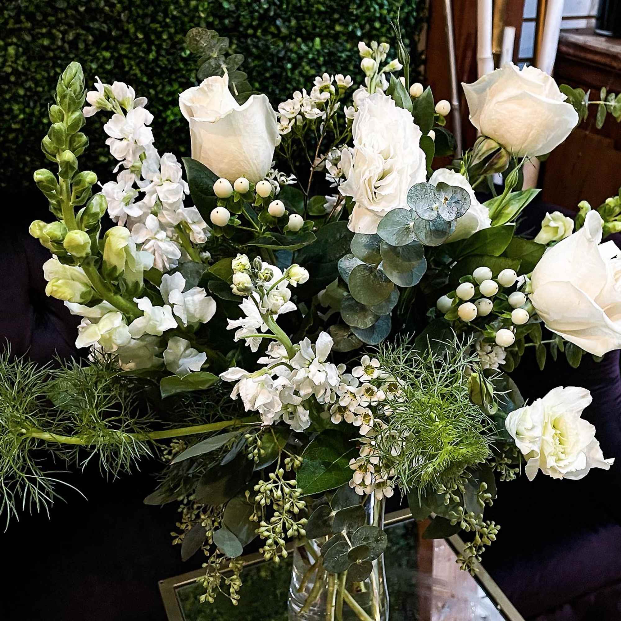 For a tall and refreshing look, Carte Blanche is here to break