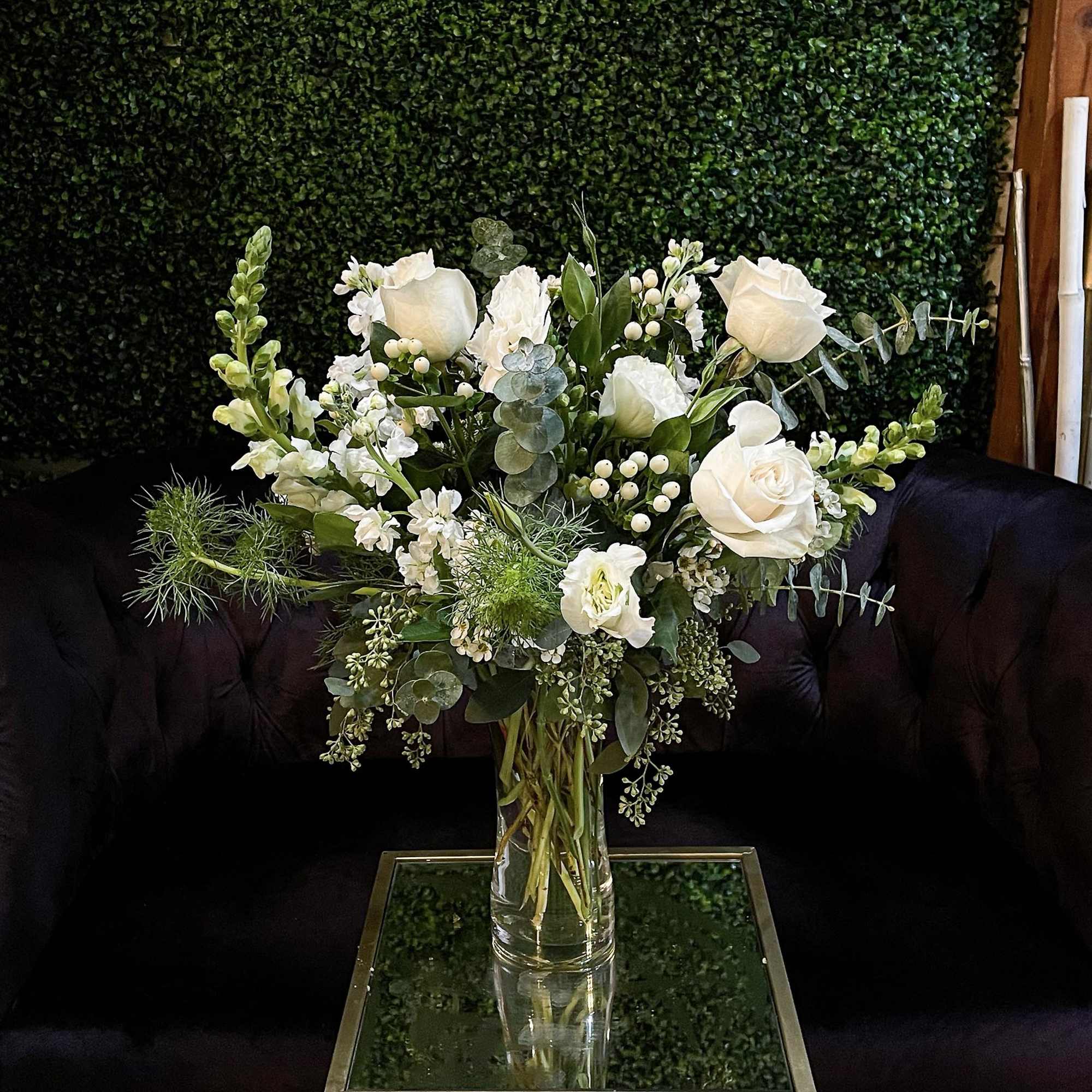 For a tall and refreshing look, Carte Blanche is here to break