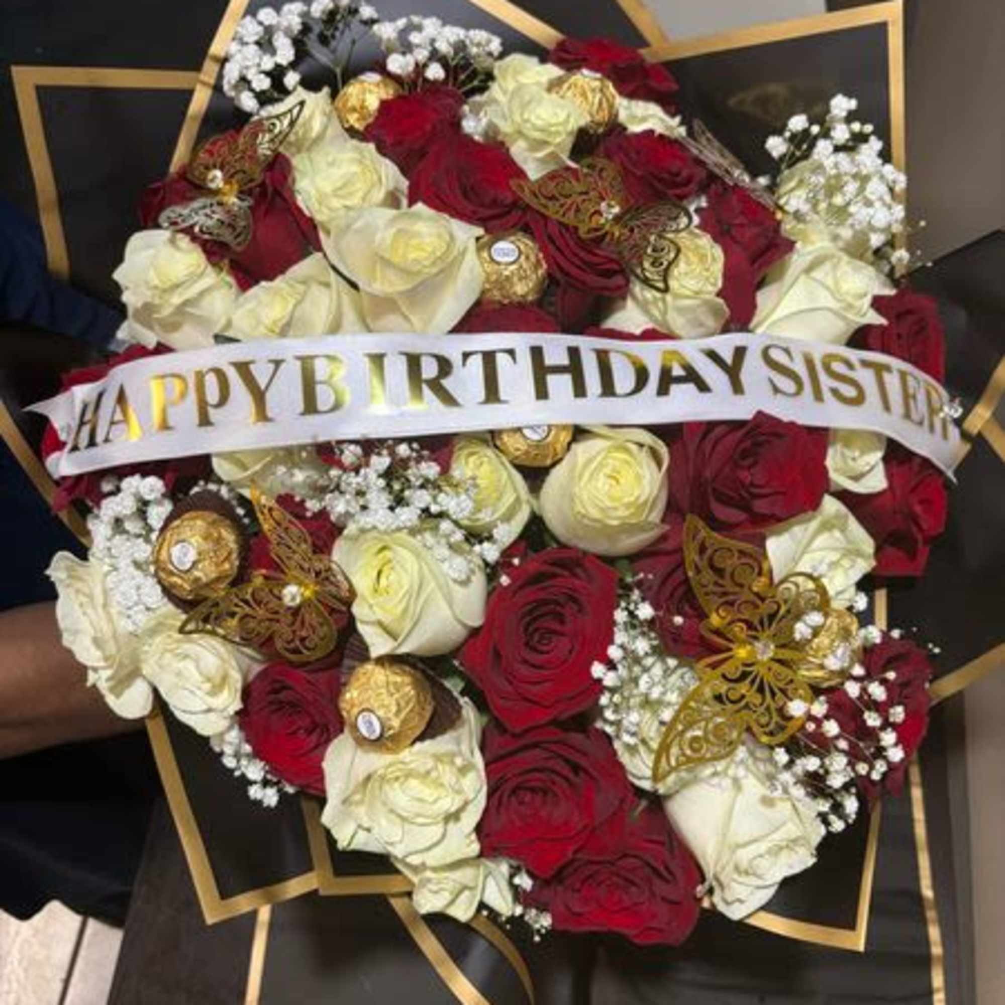 4 dozen rose (2 dozen of Red Roses and 2 Dozen of