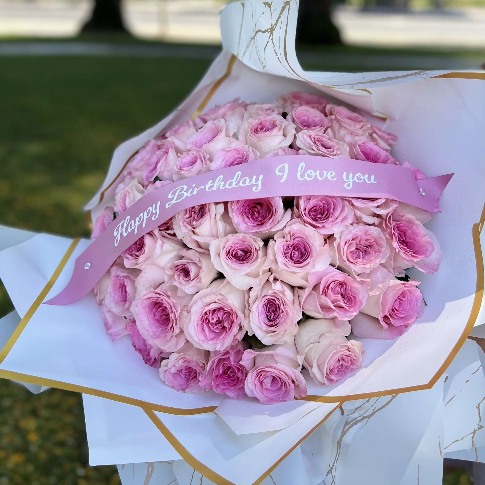 50 Pink Roses Birthday Label.