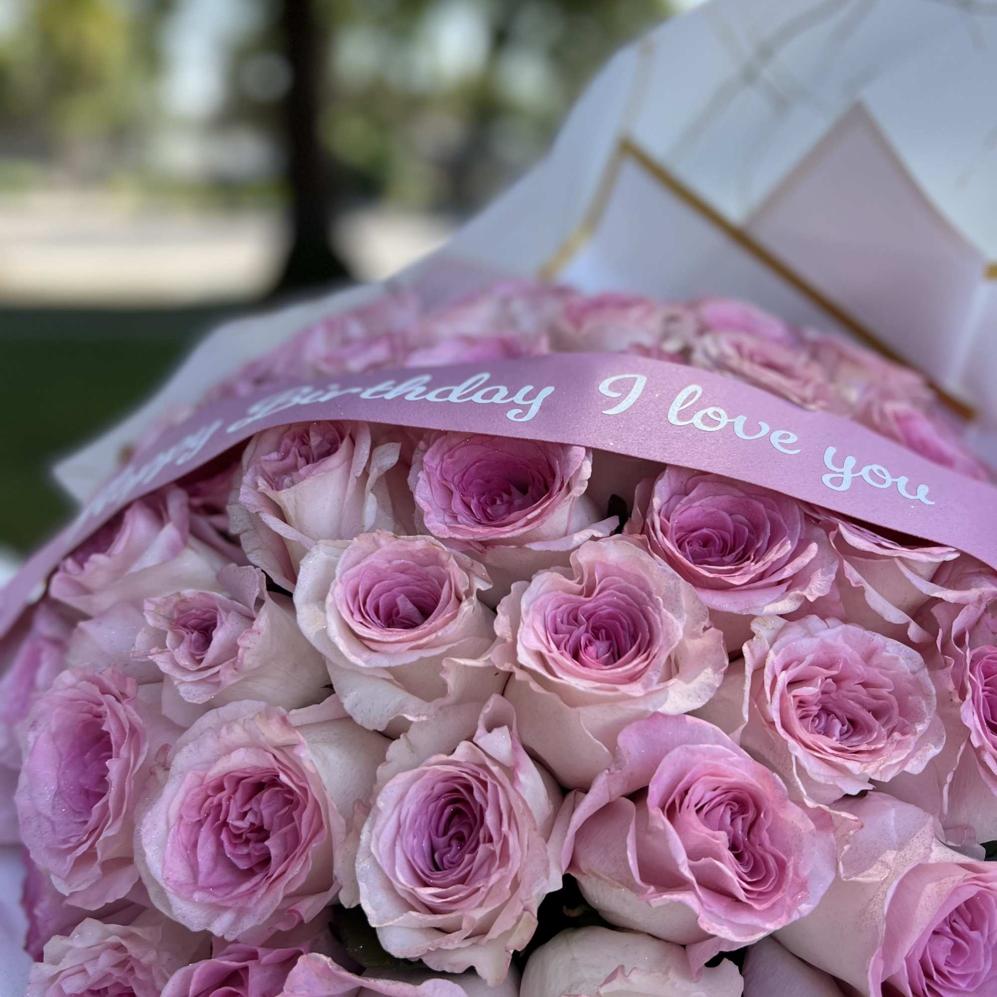 50 Pink Roses Birthday Label.