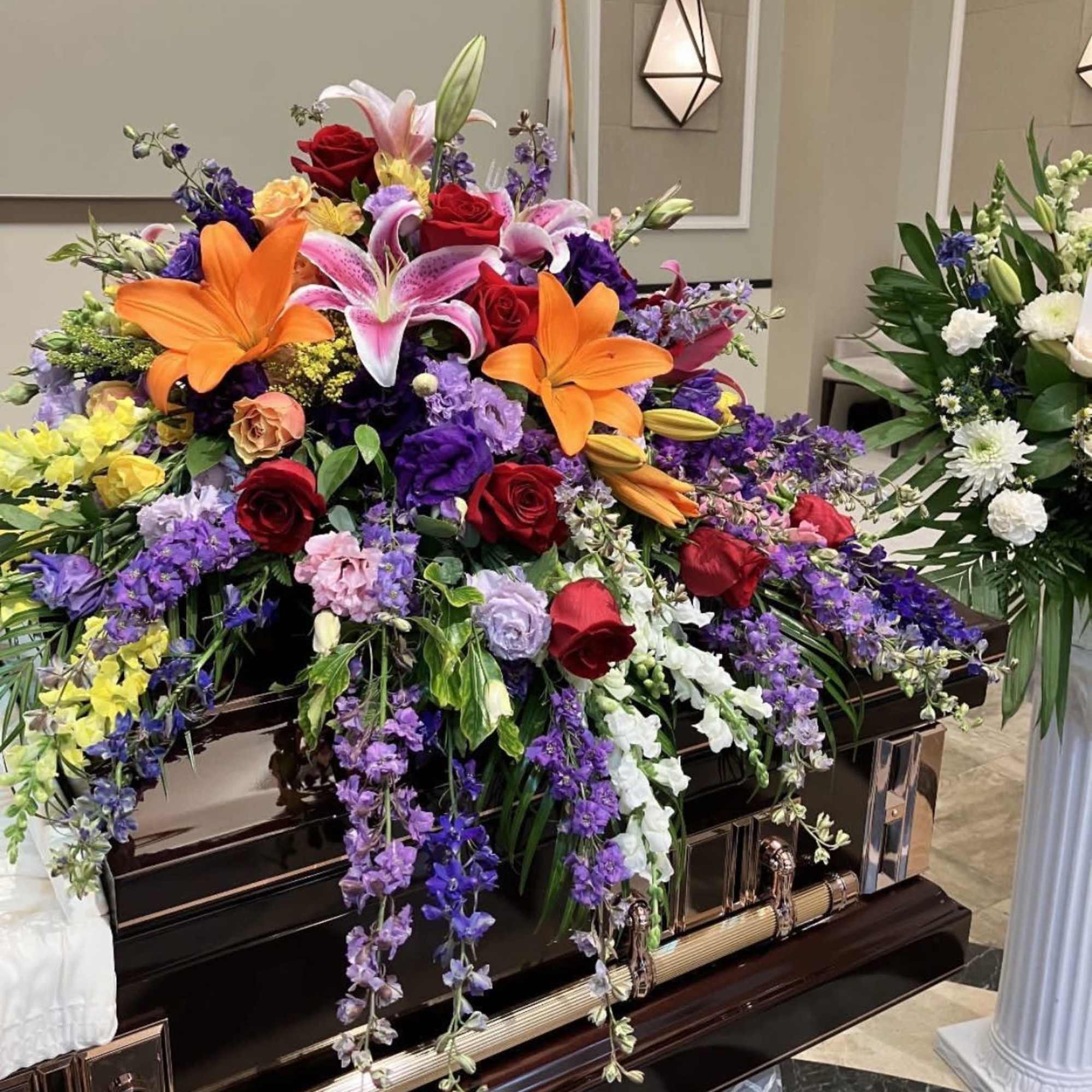 Can be purchased separately. Any colors can be done. 