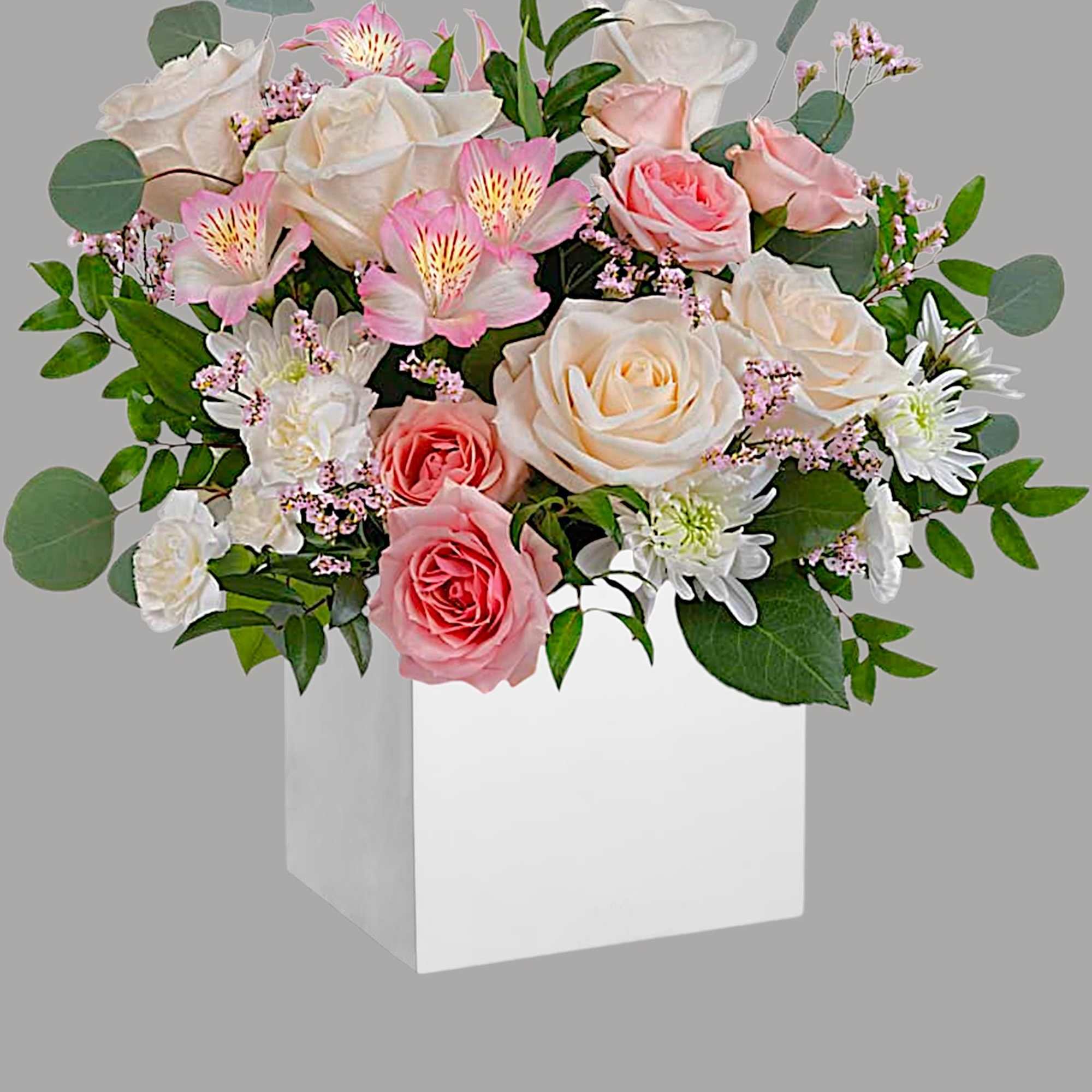 Gift timeless elegance with our vibrant pink and creme flower arrangement.

DETAILS
Cr&egrave;me roses