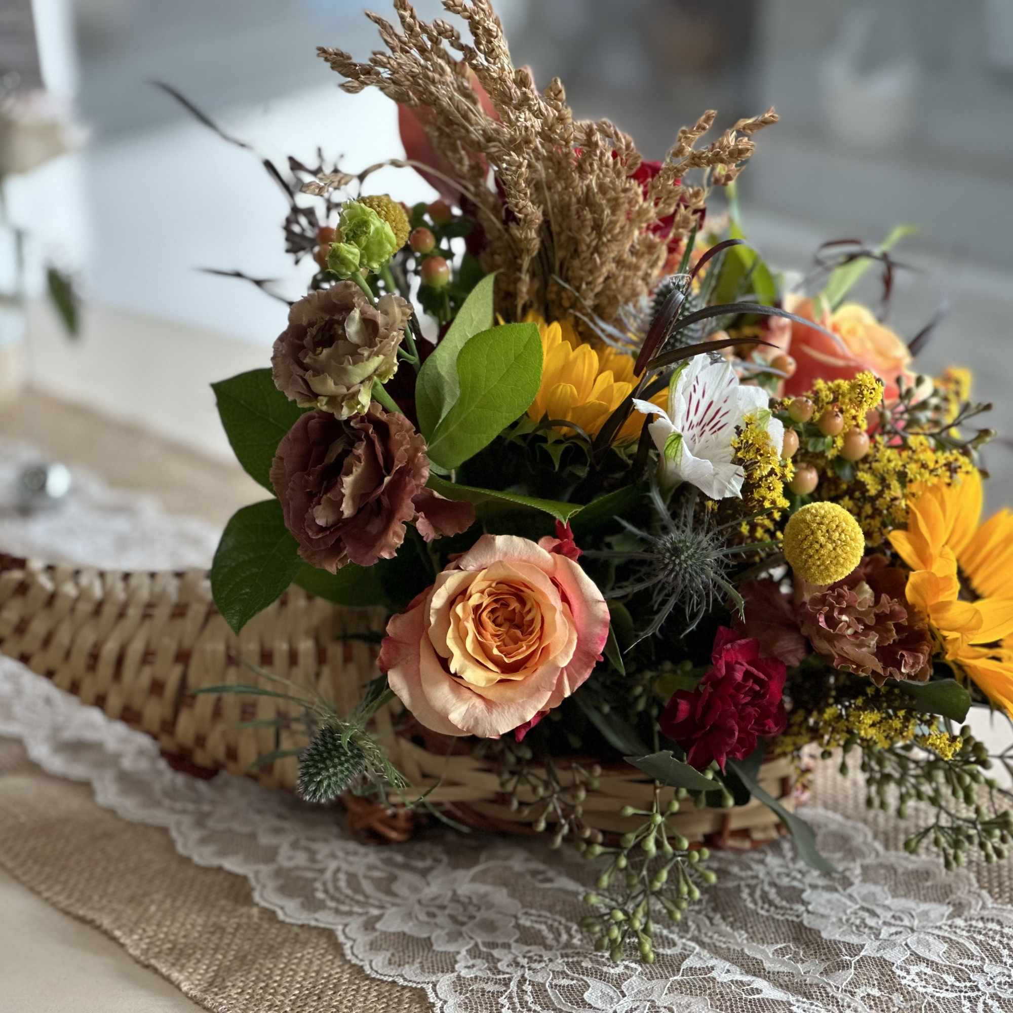 Elevate your Thanksgiving table this Holiday with our exquisite flower arrangements meticulously